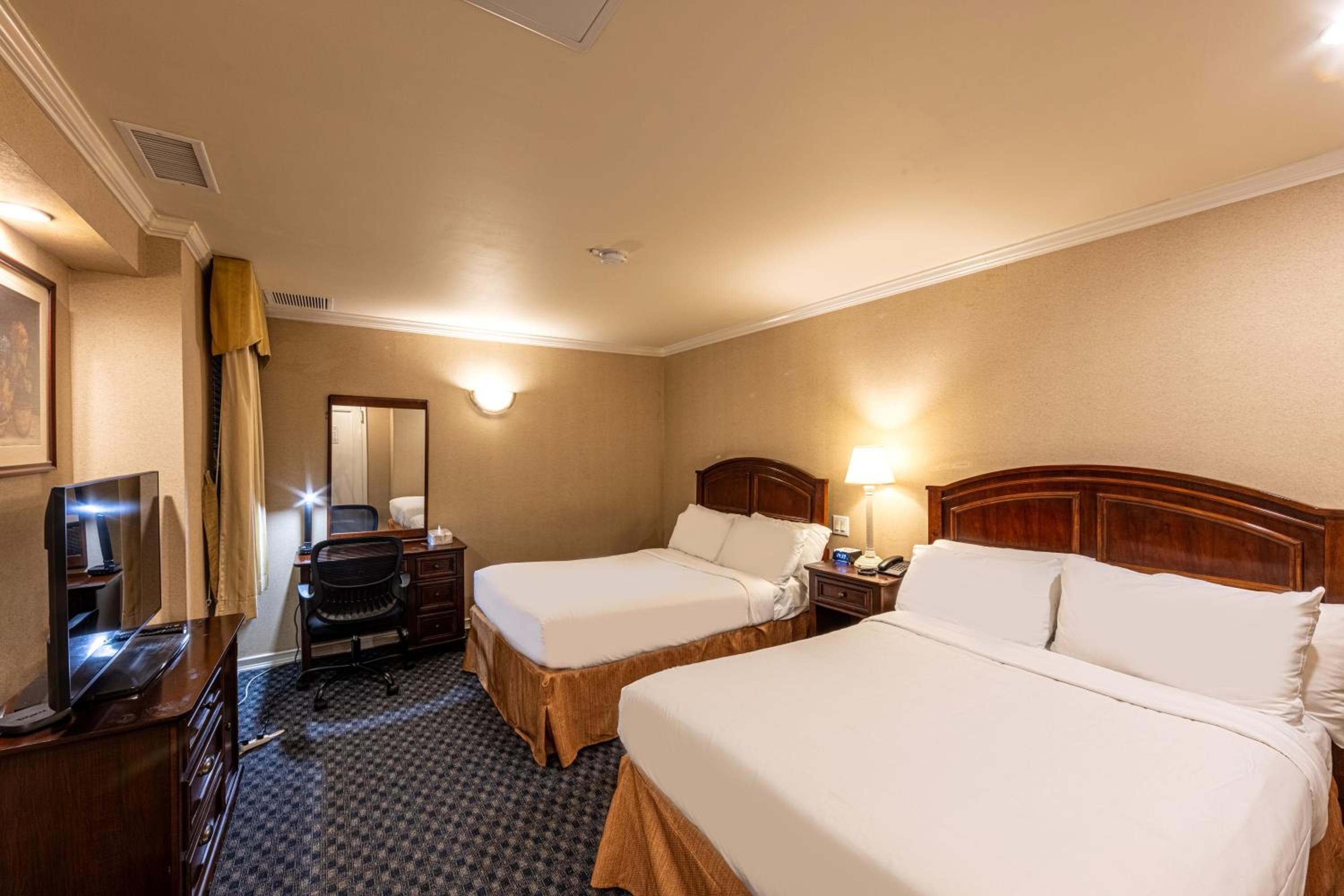Hotel Stanford