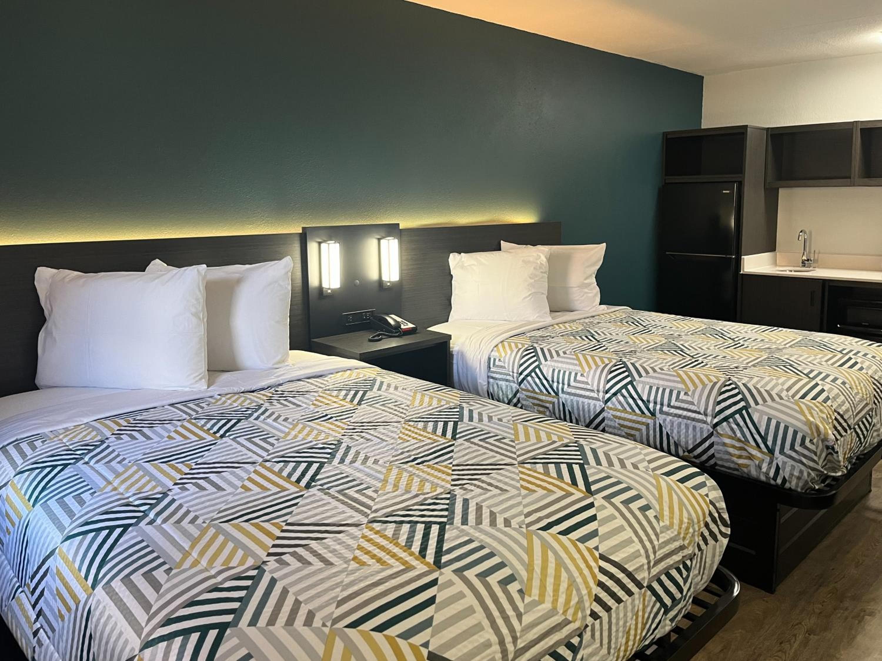 Studio 6 Extended Stay - Huntsville, AL University Drive