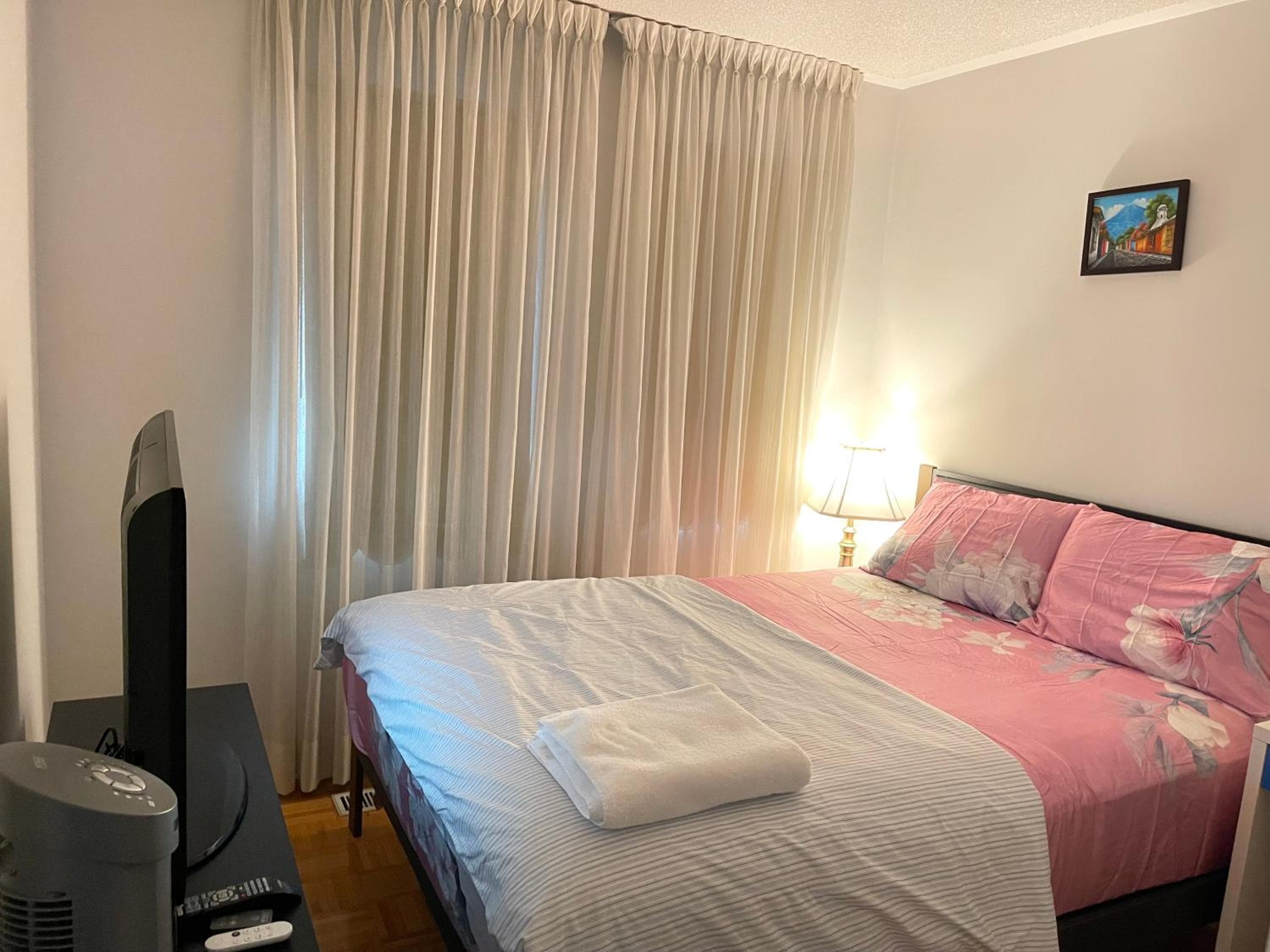 Cozy Private Bedrooms in Vaughan