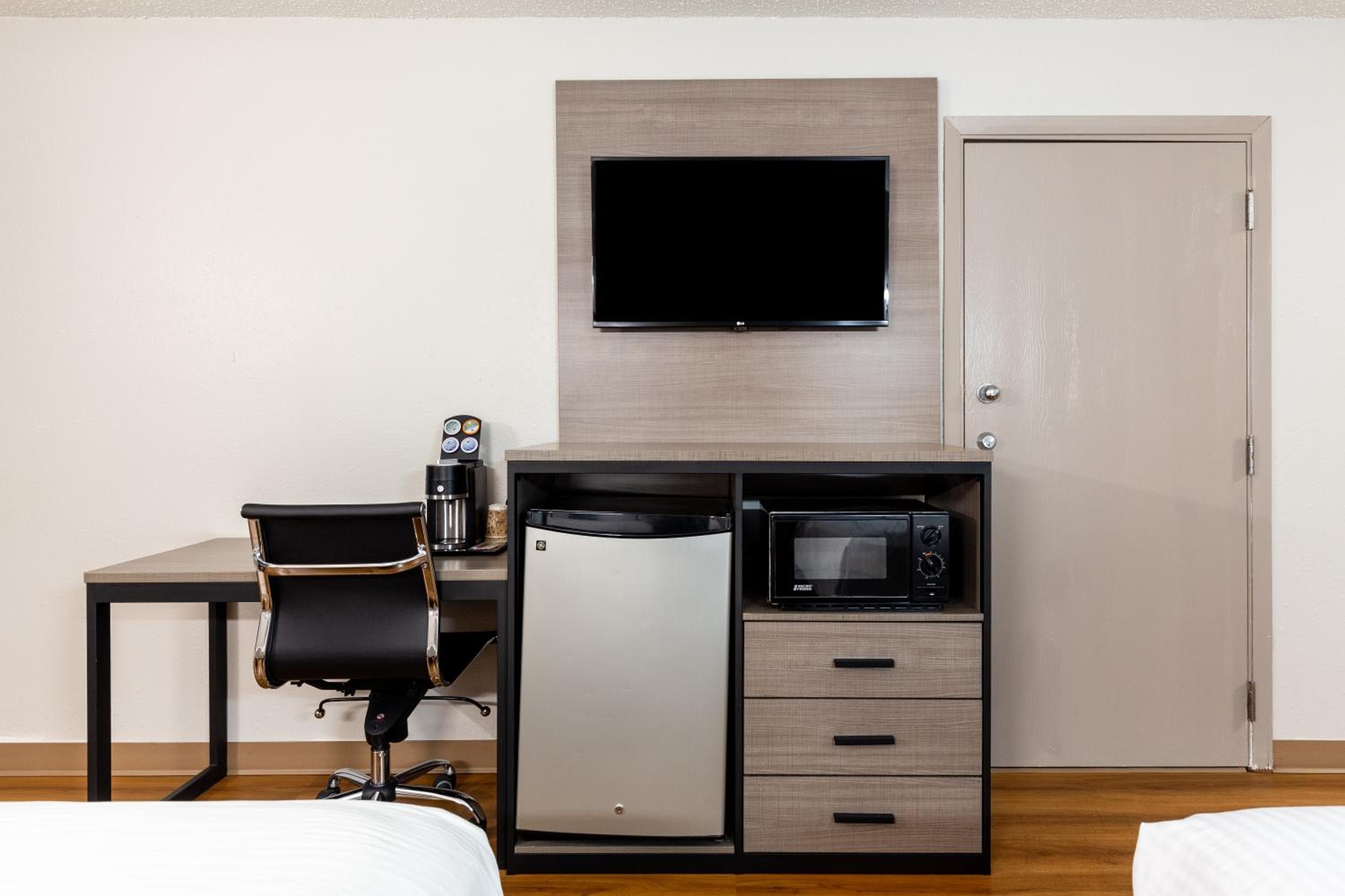 Red Lion Inn & Suites Saint Louis