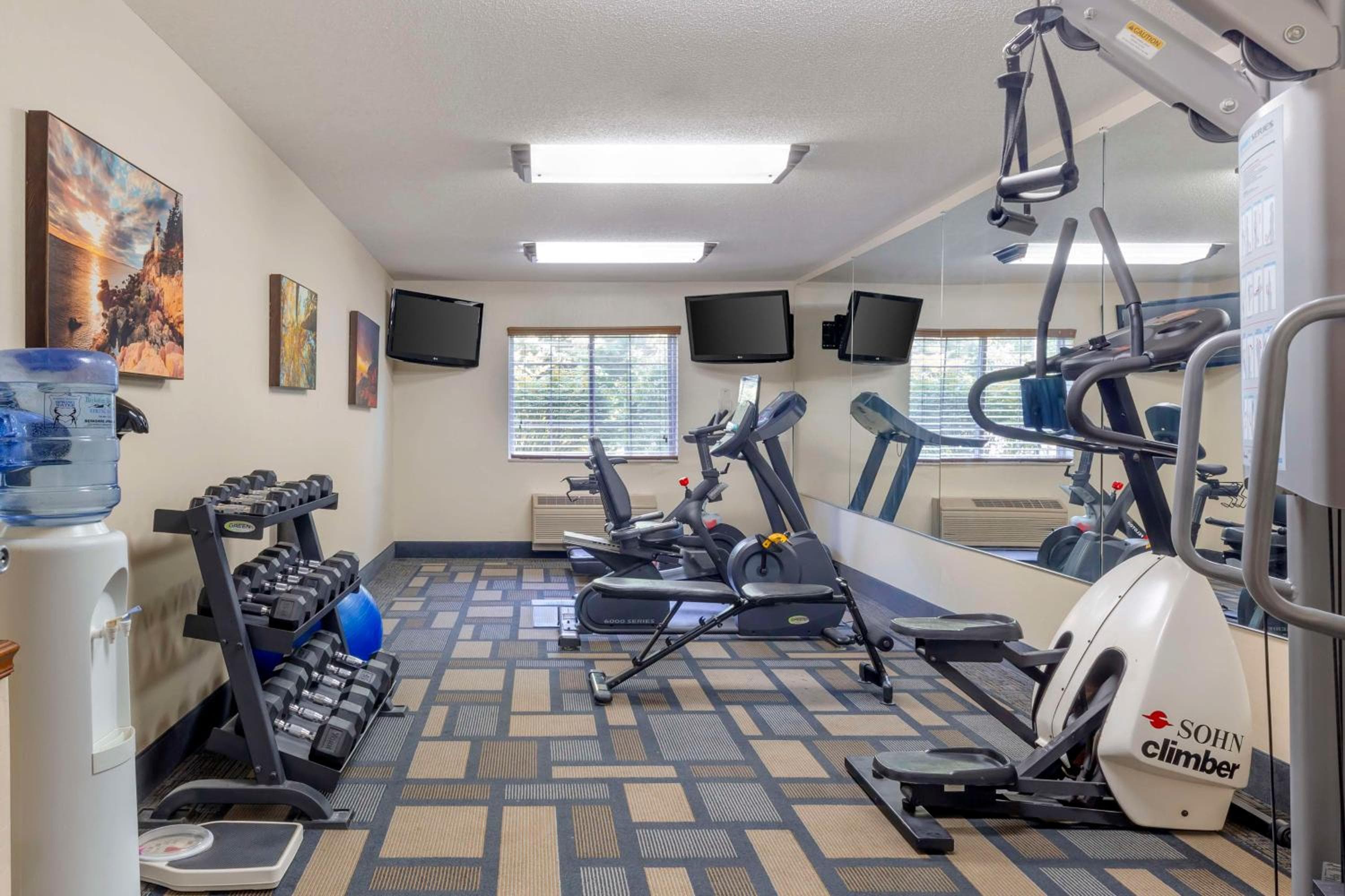 Best Western Plus Berkshire Hills Inn & Suites