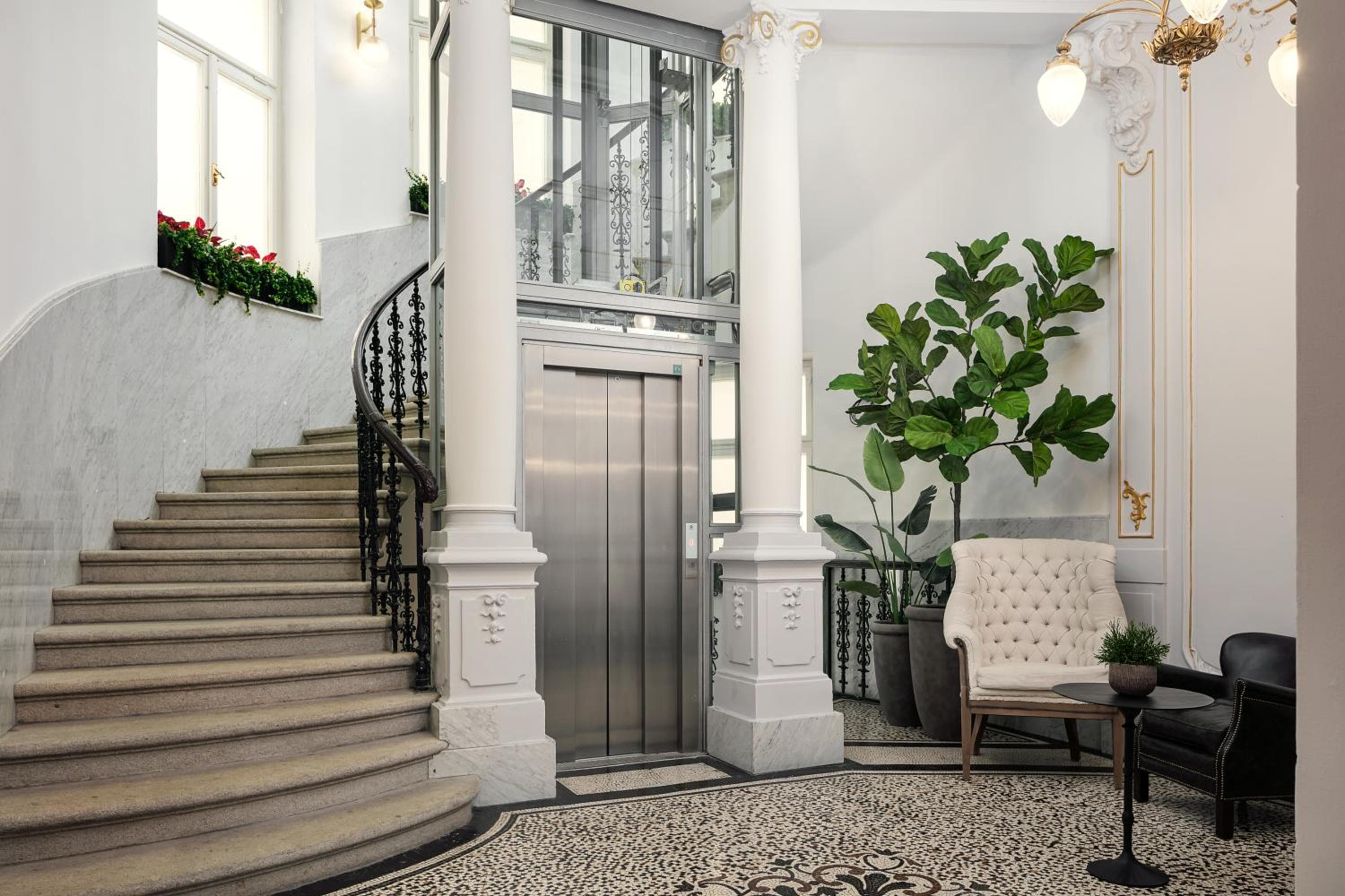 R16 Residences Prague