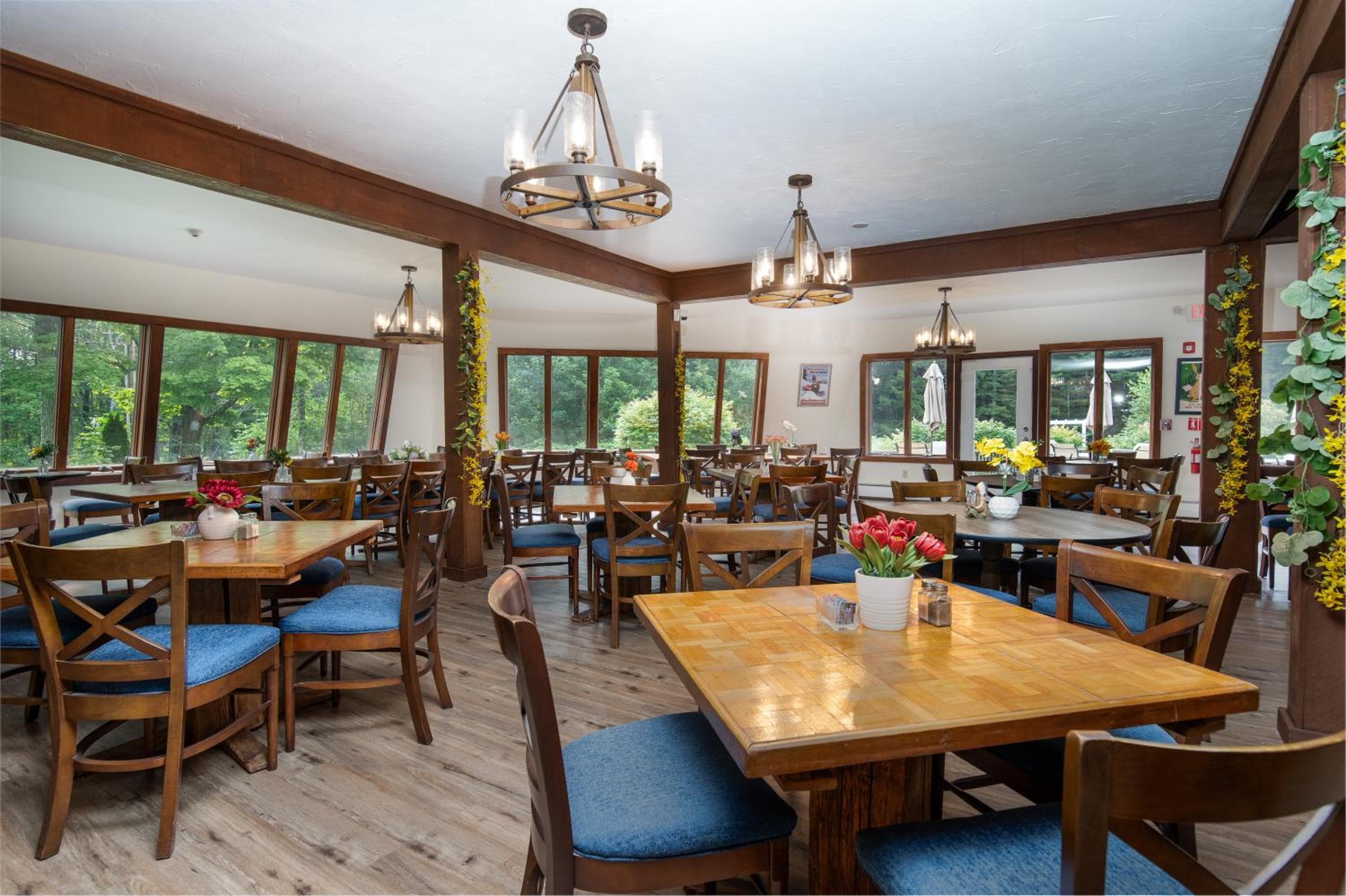 Grey Bonnet Inn