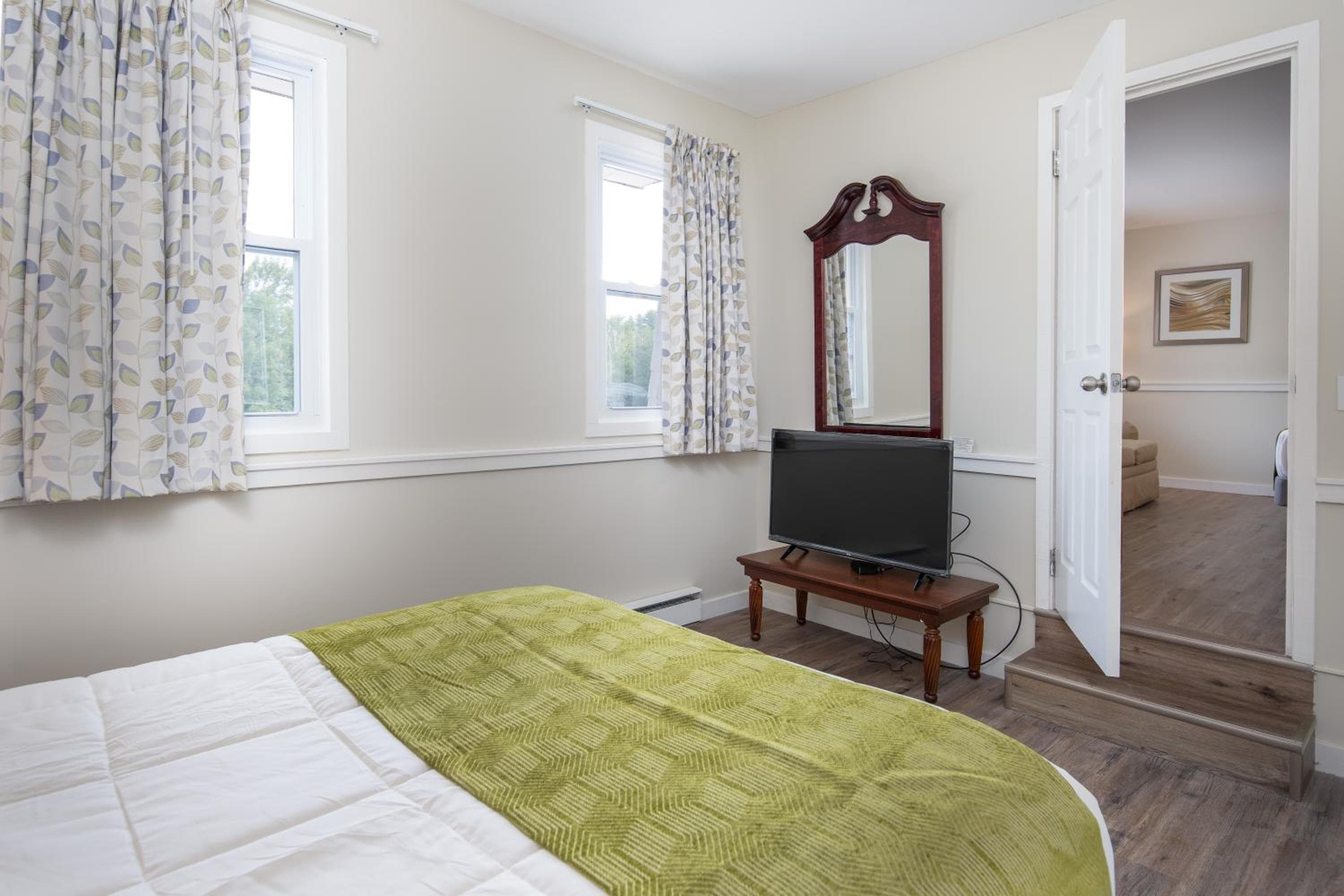 Grey Bonnet Inn