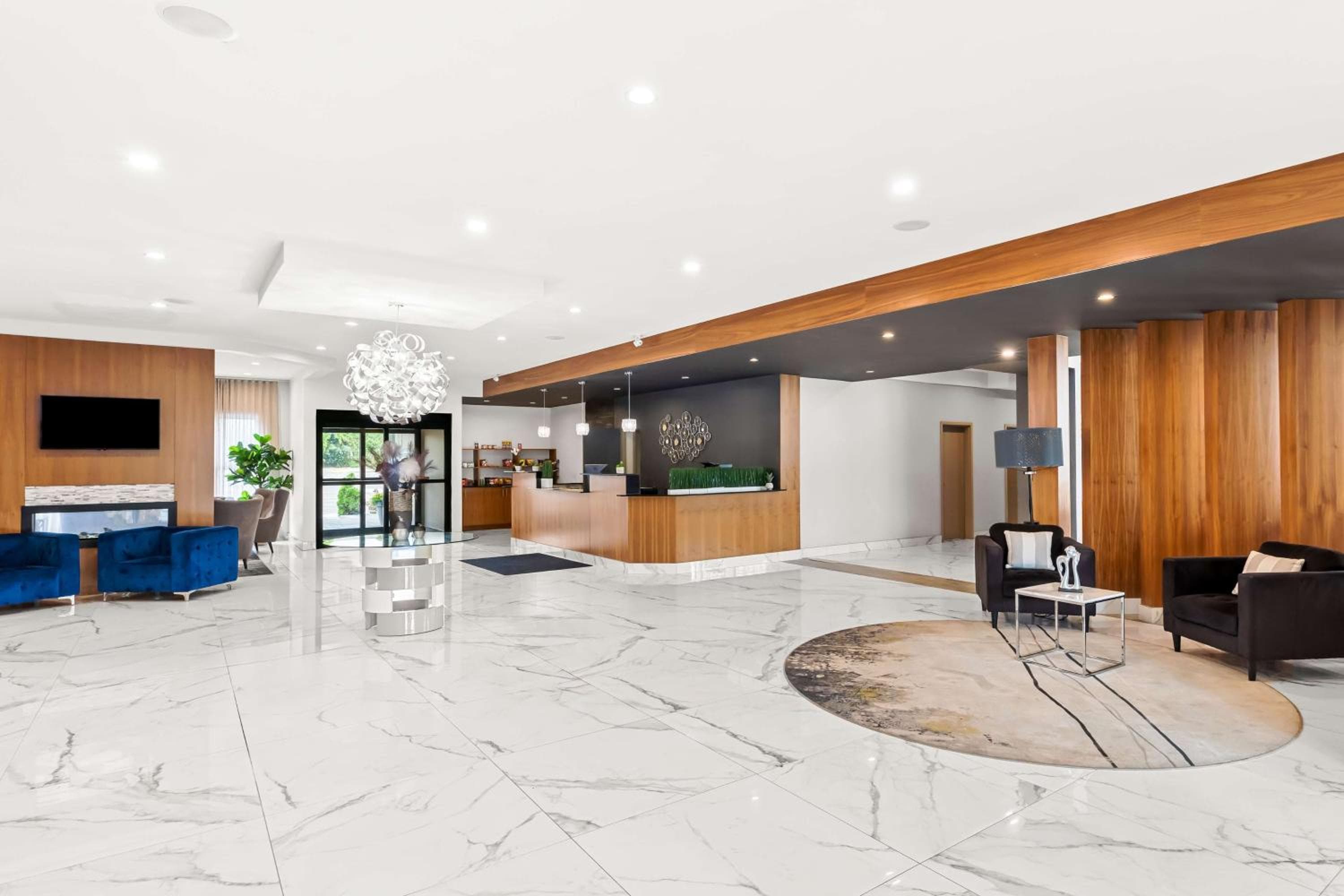 Best Western Plus Montreal East