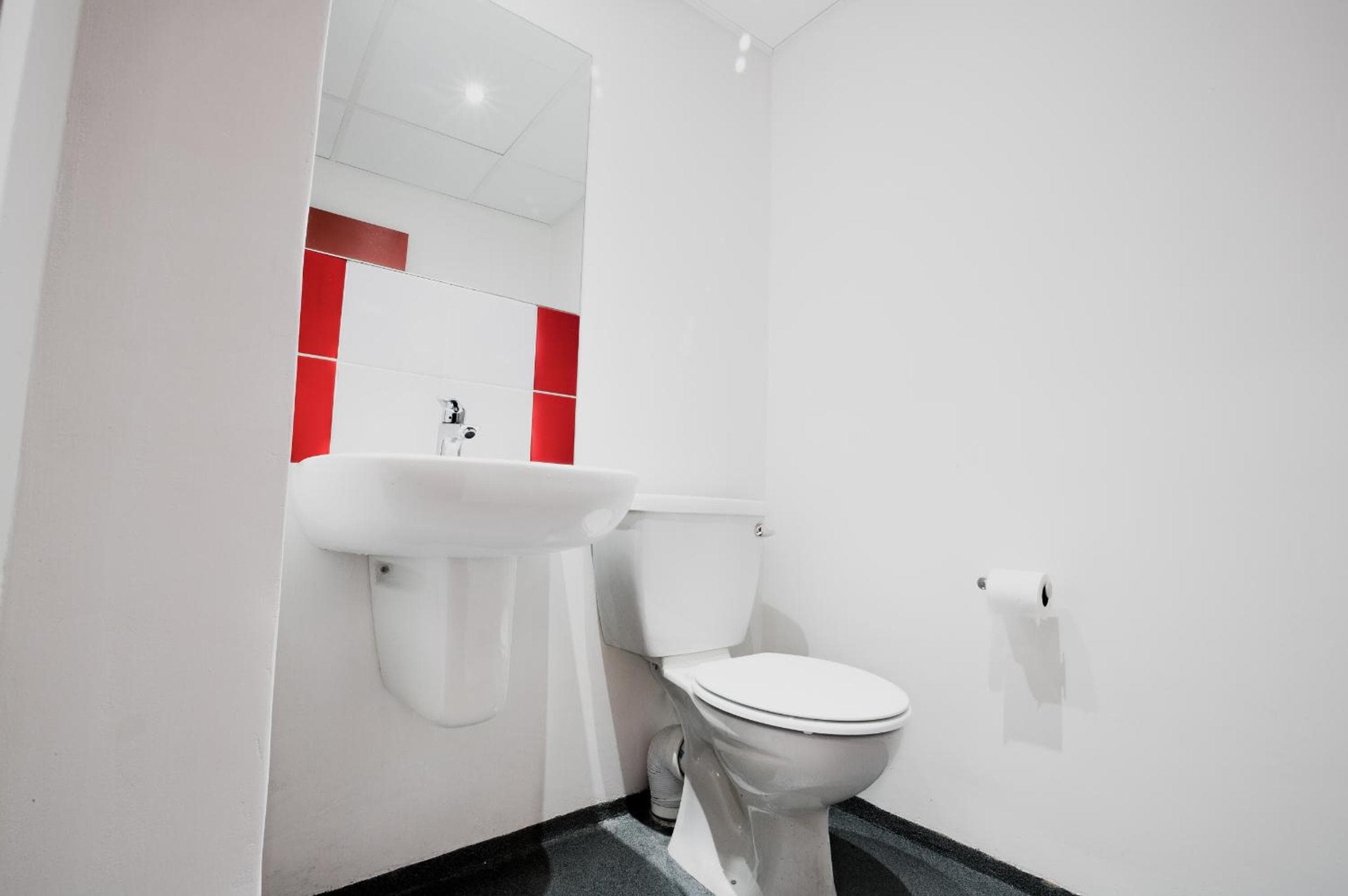 91 Loop Boutique Hostel
