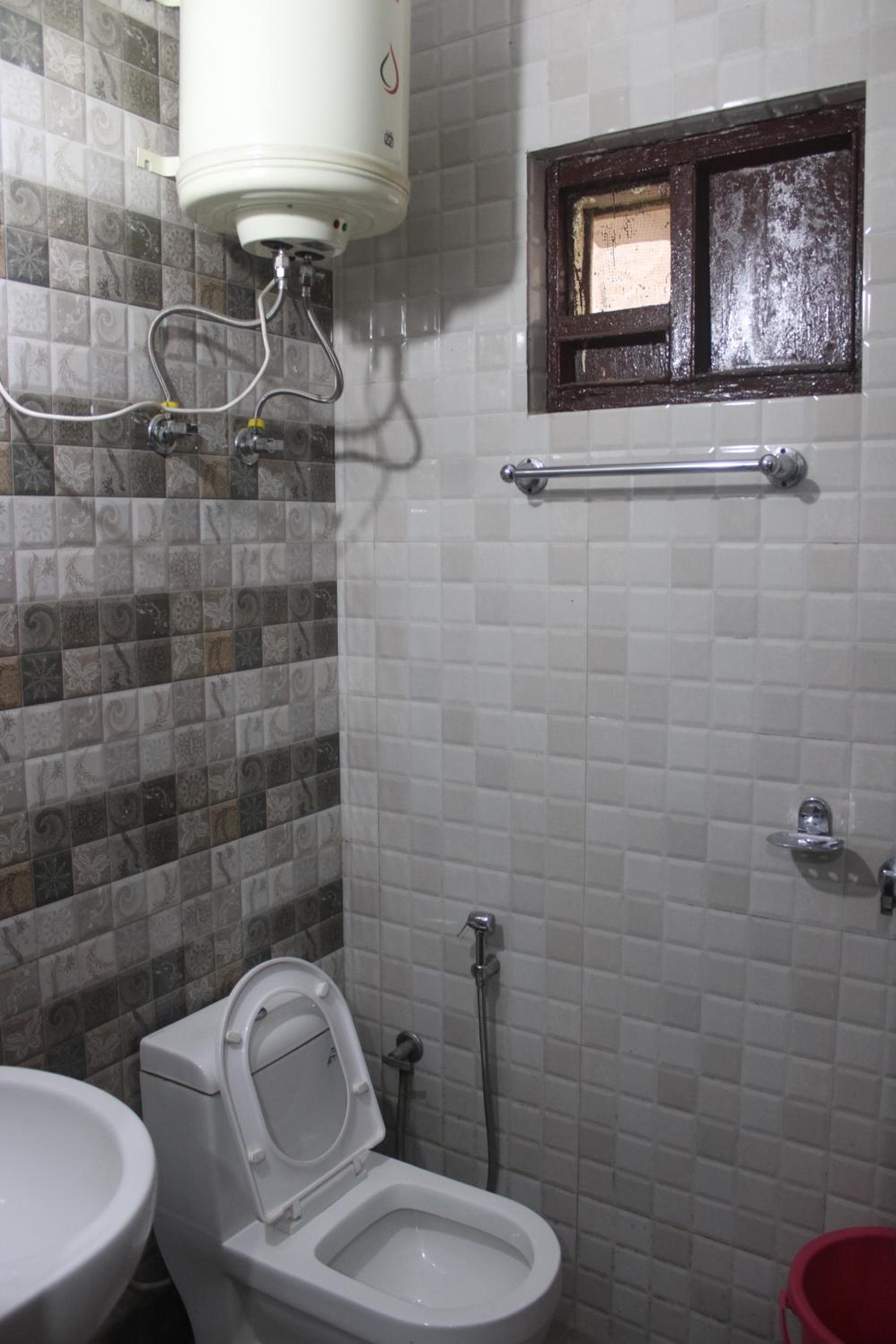Shivam Hotel
