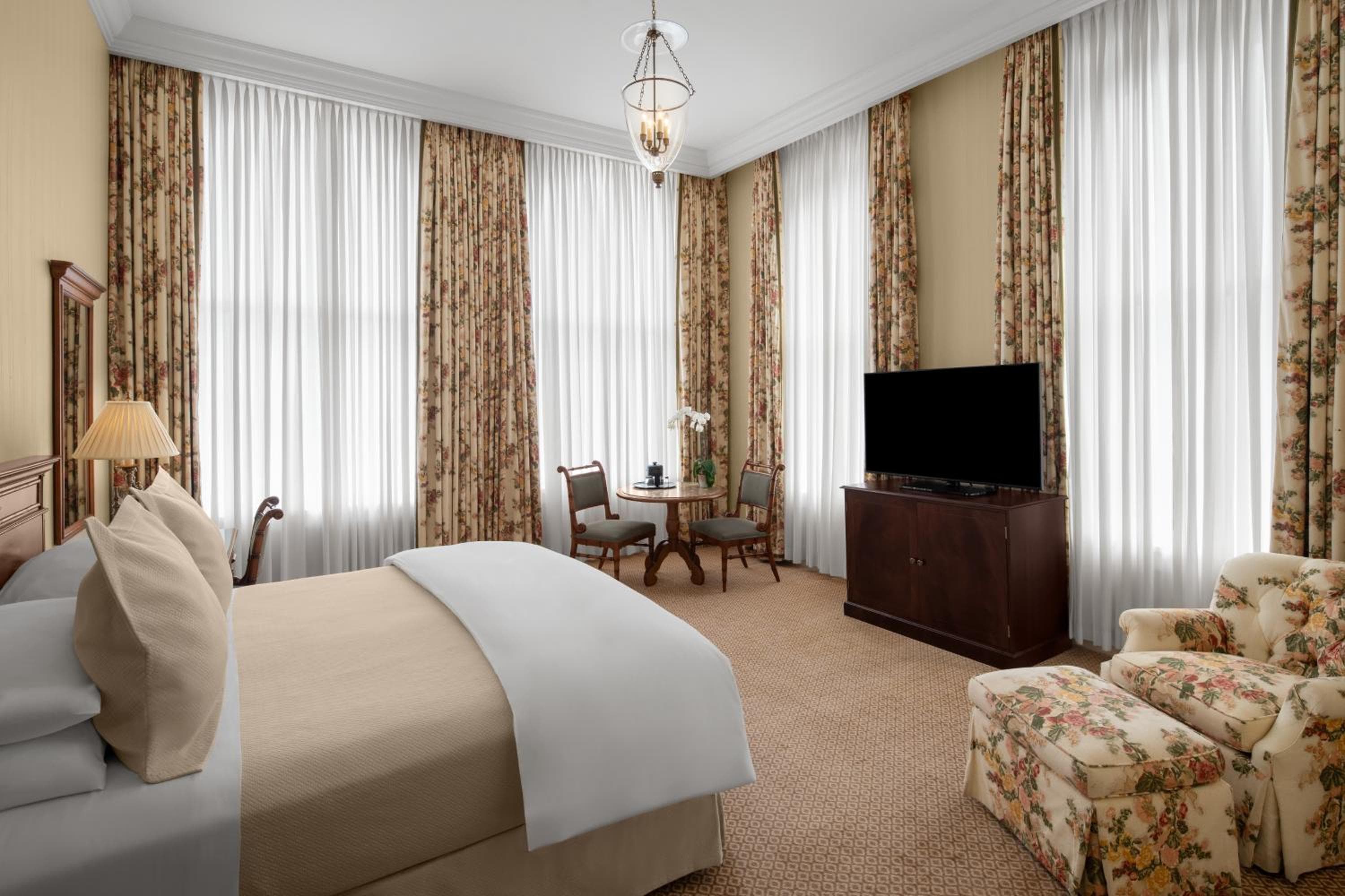 Capital Hotel