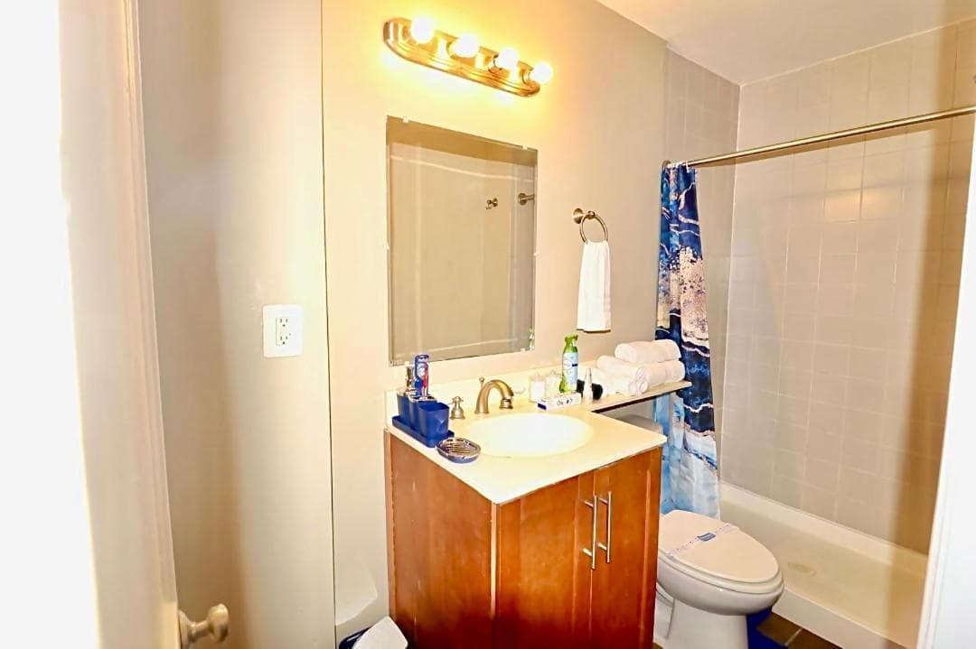 District Dream Getaway- 1BR,1BTH Retreat