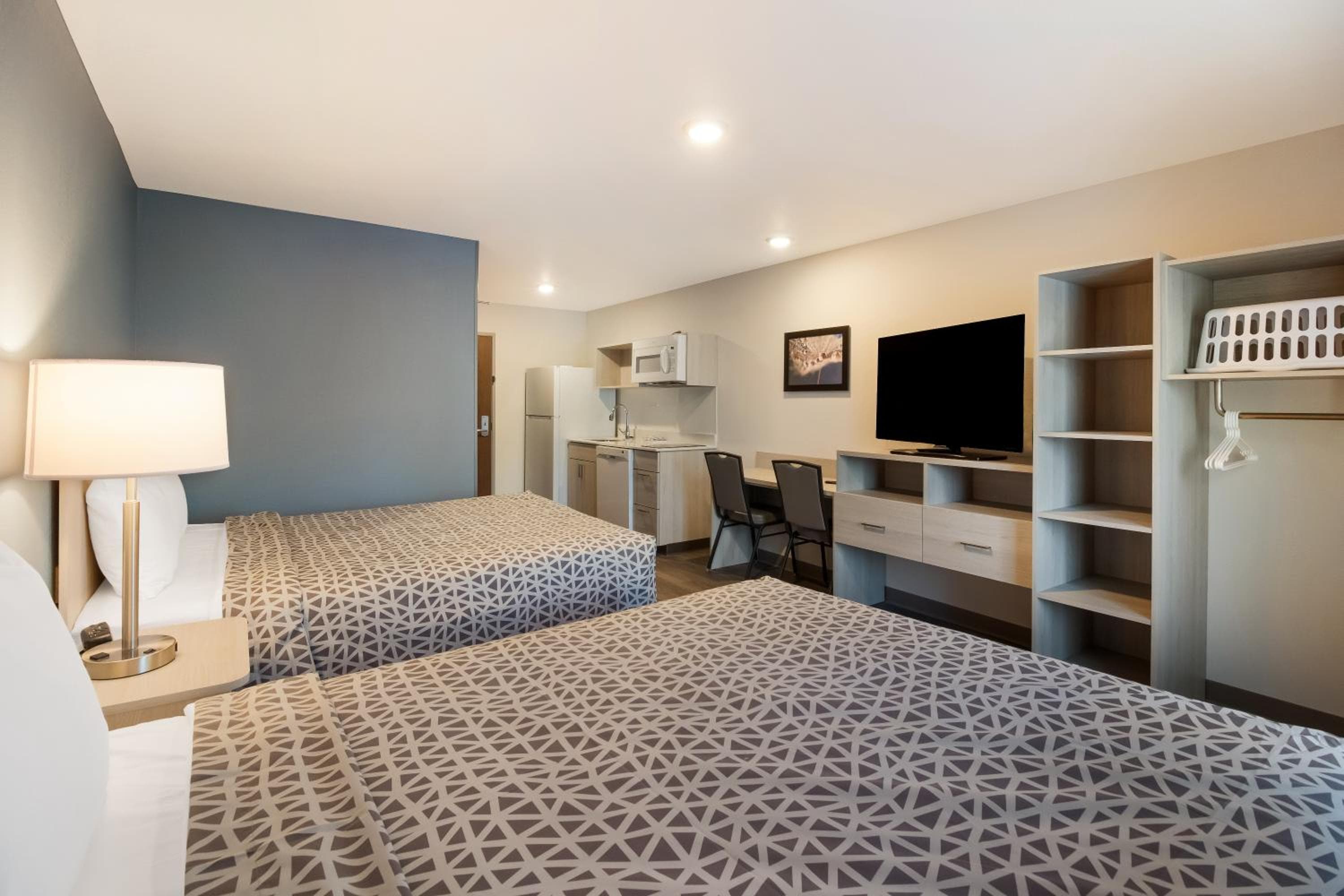 WoodSpring Suites Fort Myers - Cape Coral