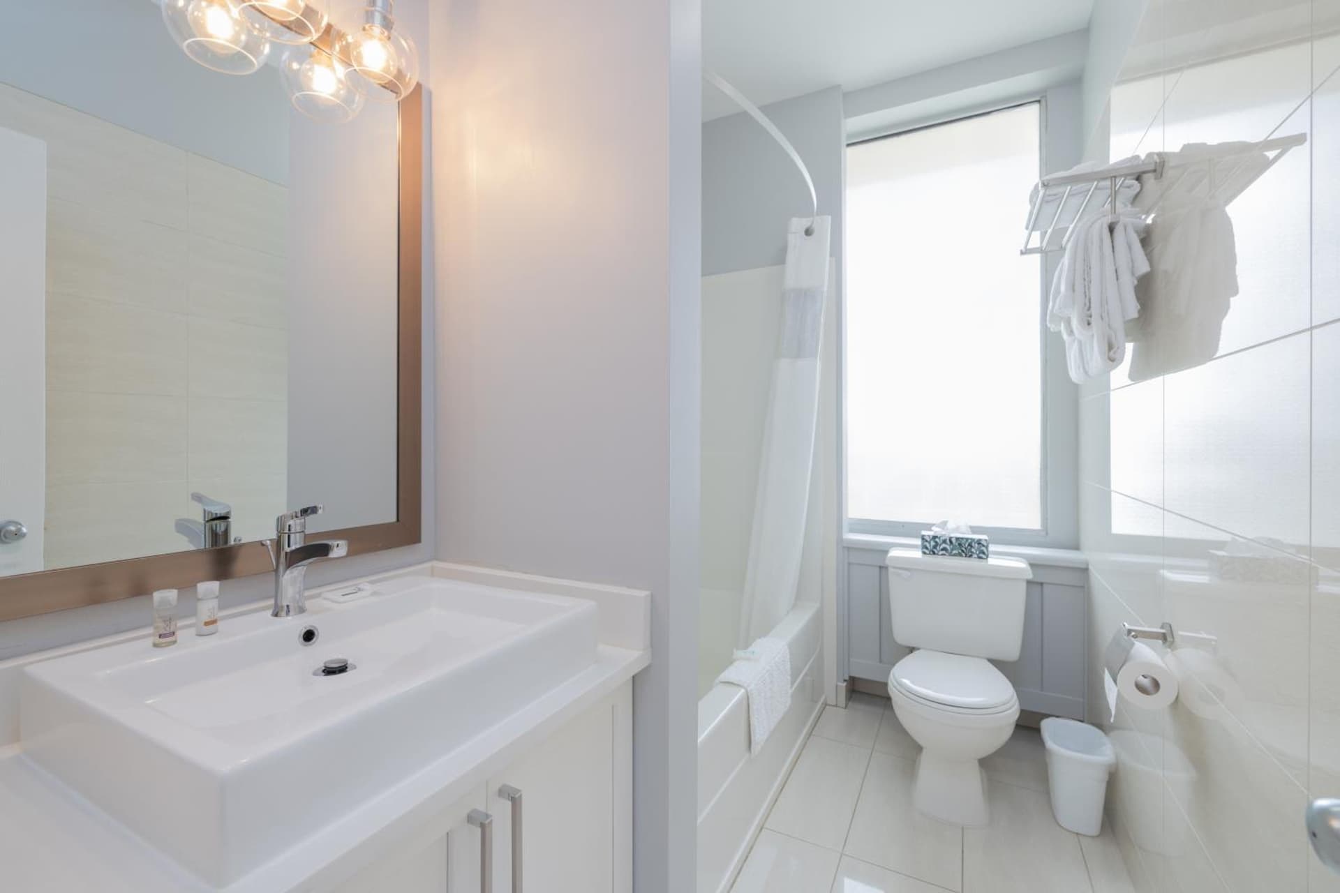 Obasa Suites @ The Hamilton