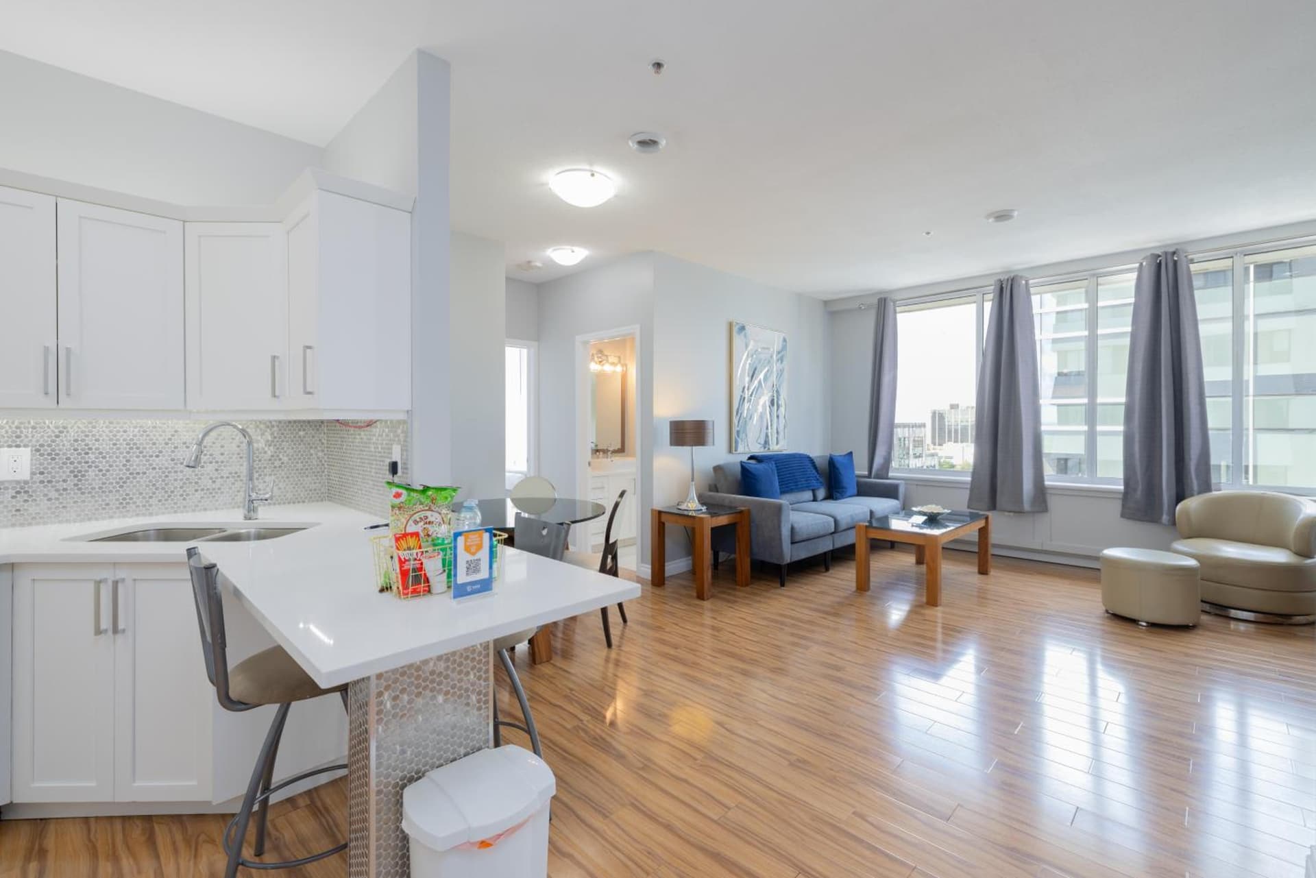 Obasa Suites @ The Hamilton
