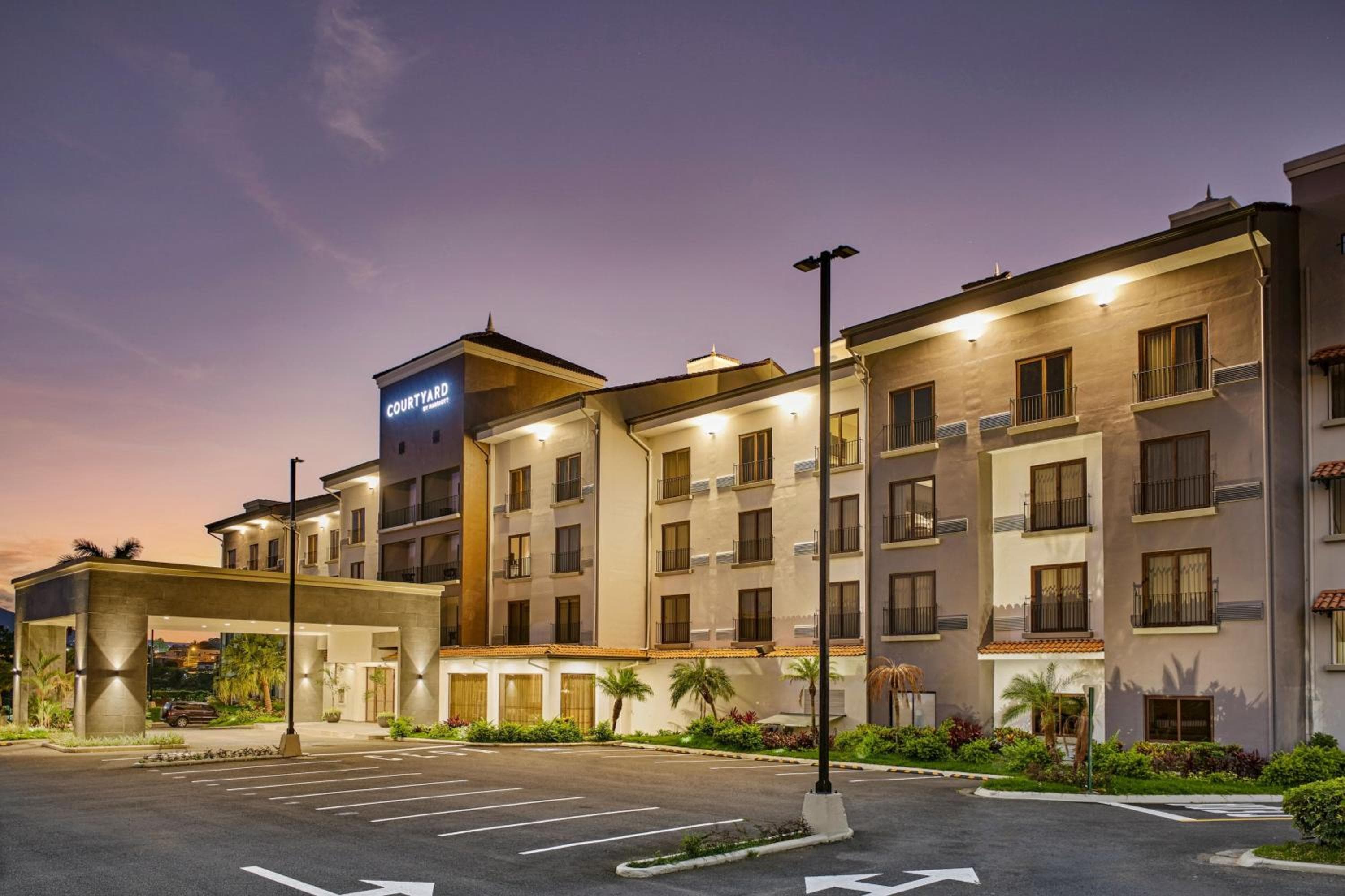 Courtyard by Marriott San Jose Escazu