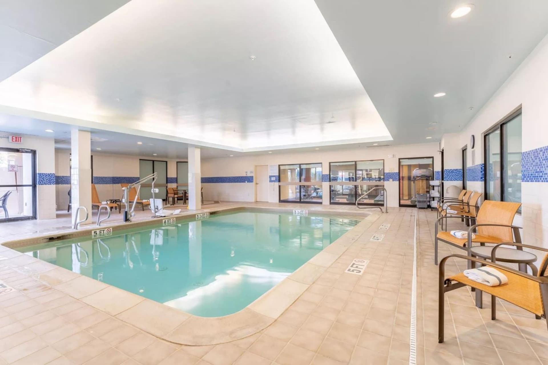 Courtyard Burlington Williston