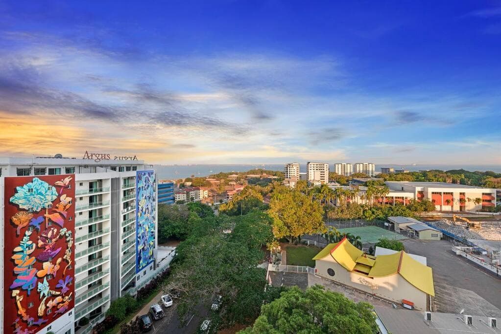 Skytower Wonder Ocean View Balcony - Pool - Office