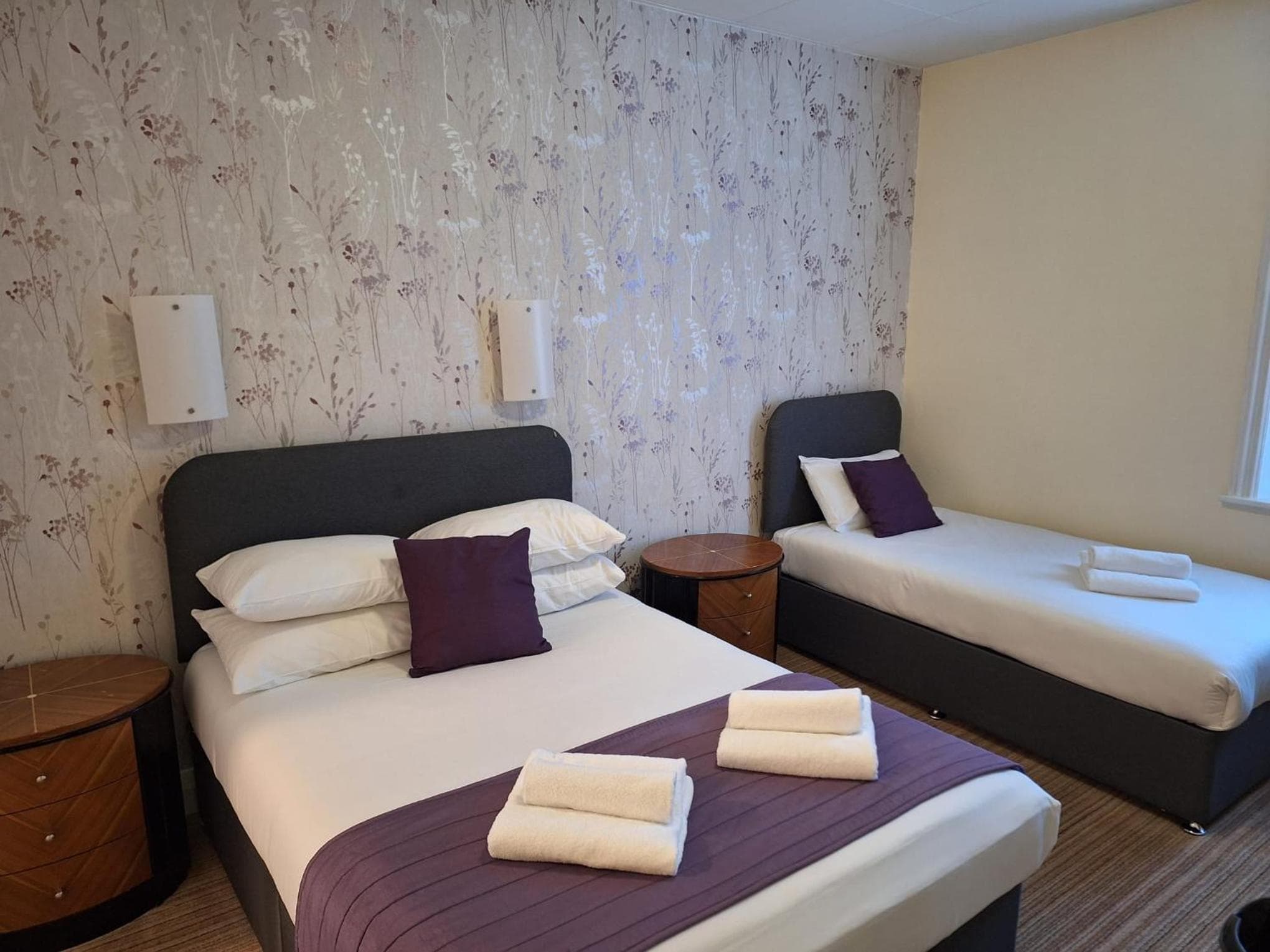 Heathlands Hotel