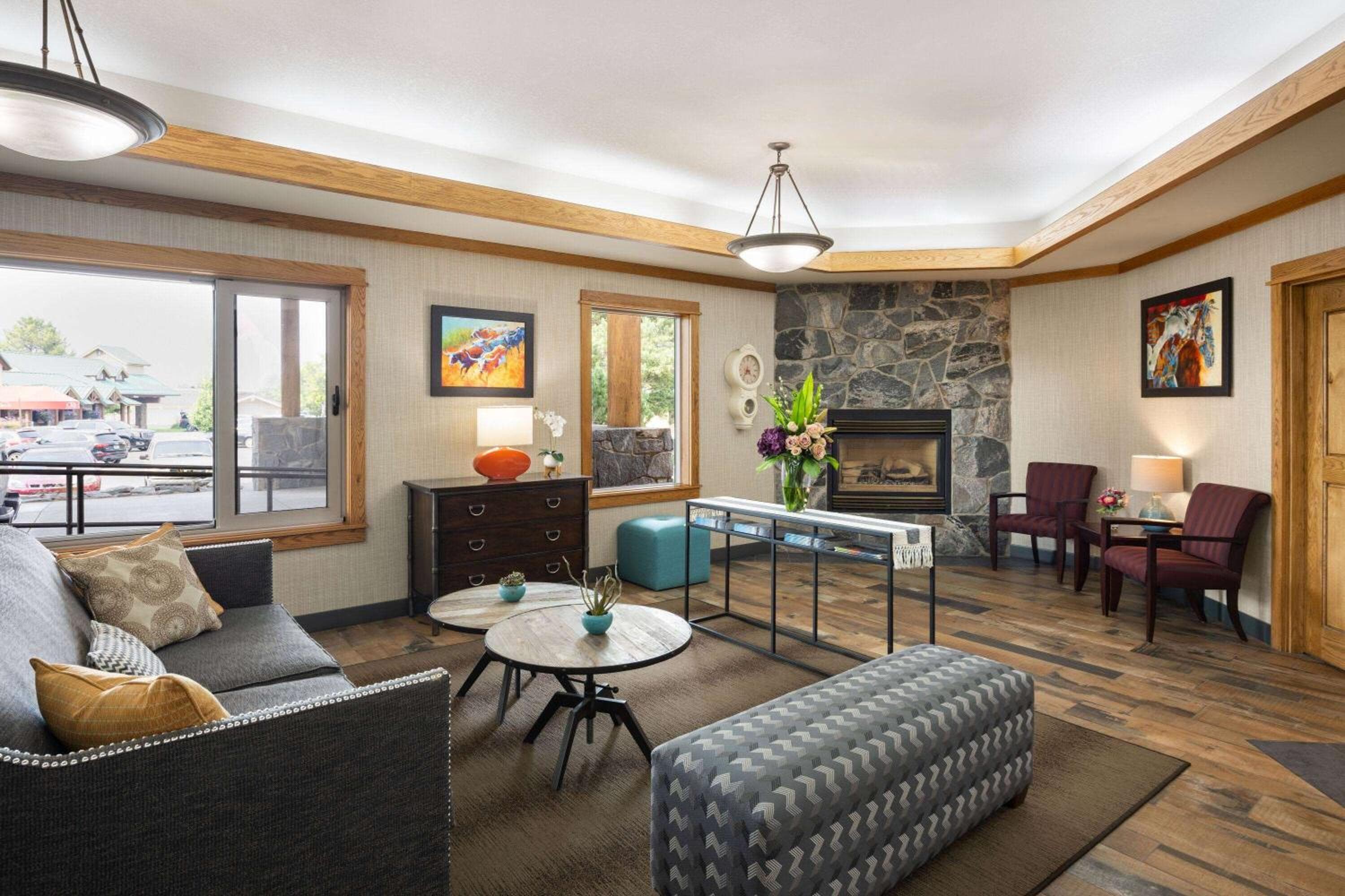 Days Inn & Suites by Wyndham Bozeman