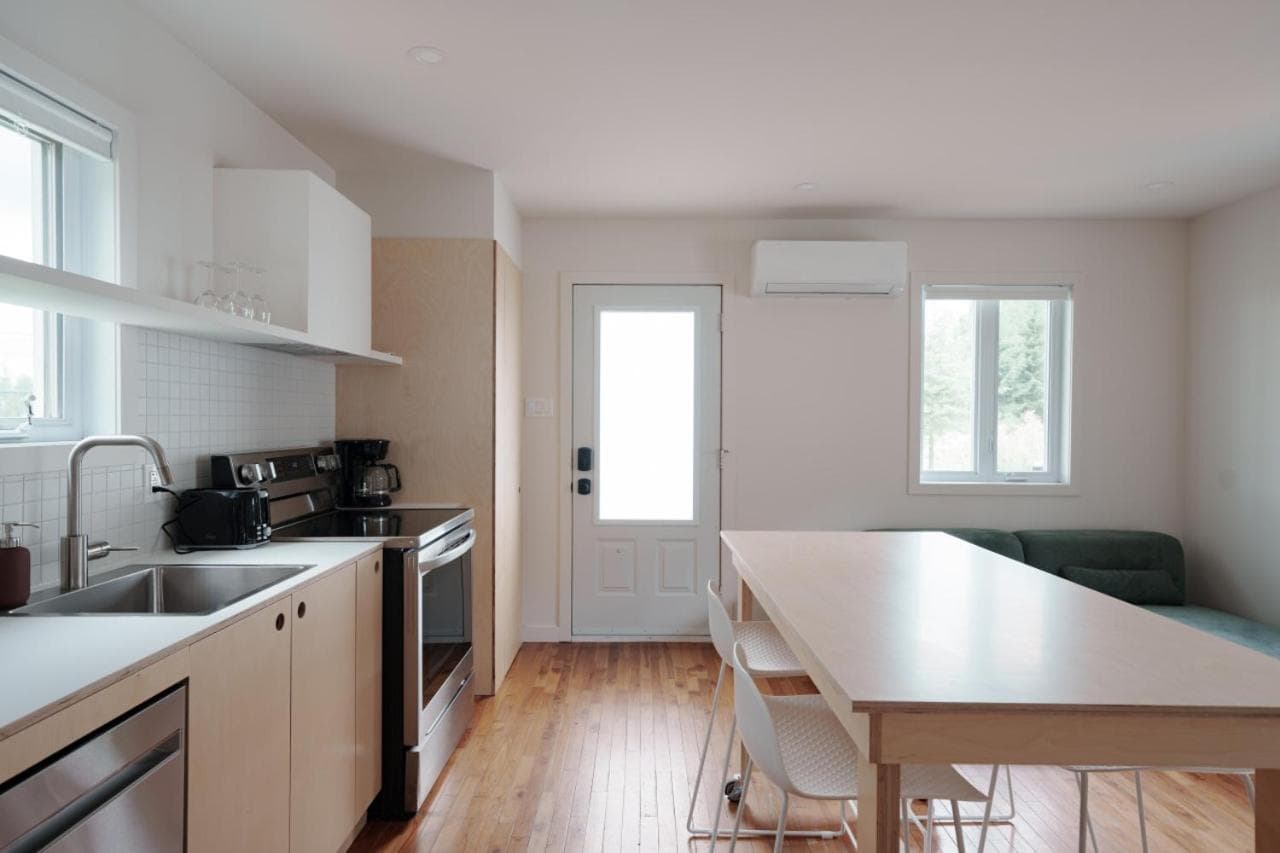 Chalet 2 OST Shefford