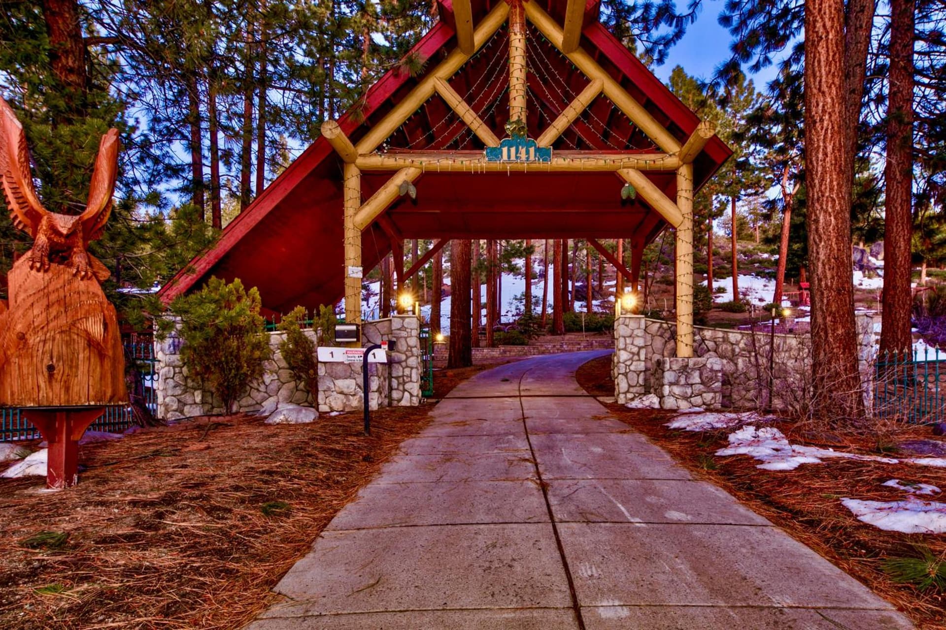 Luxe141 Spacious Luxury Log Cabin