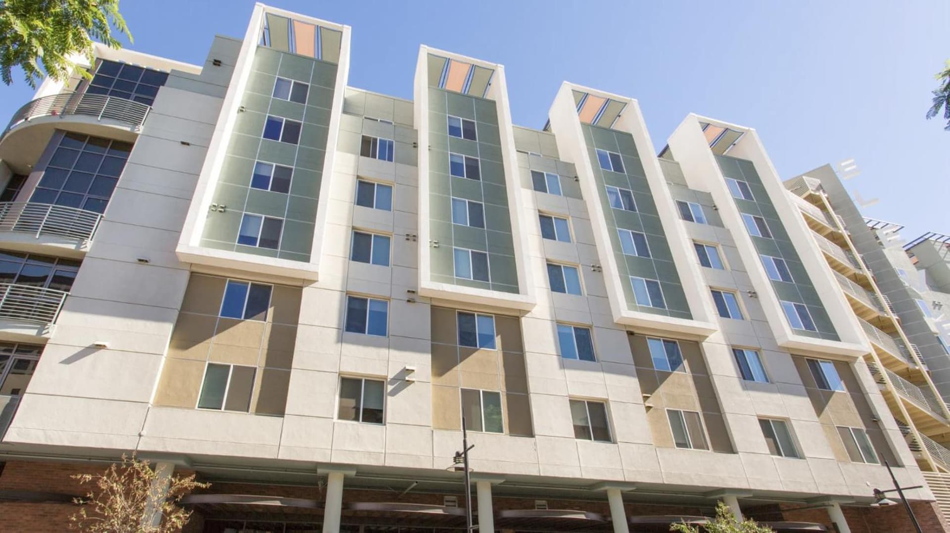 Luxury Apartment in the Center of Glendale