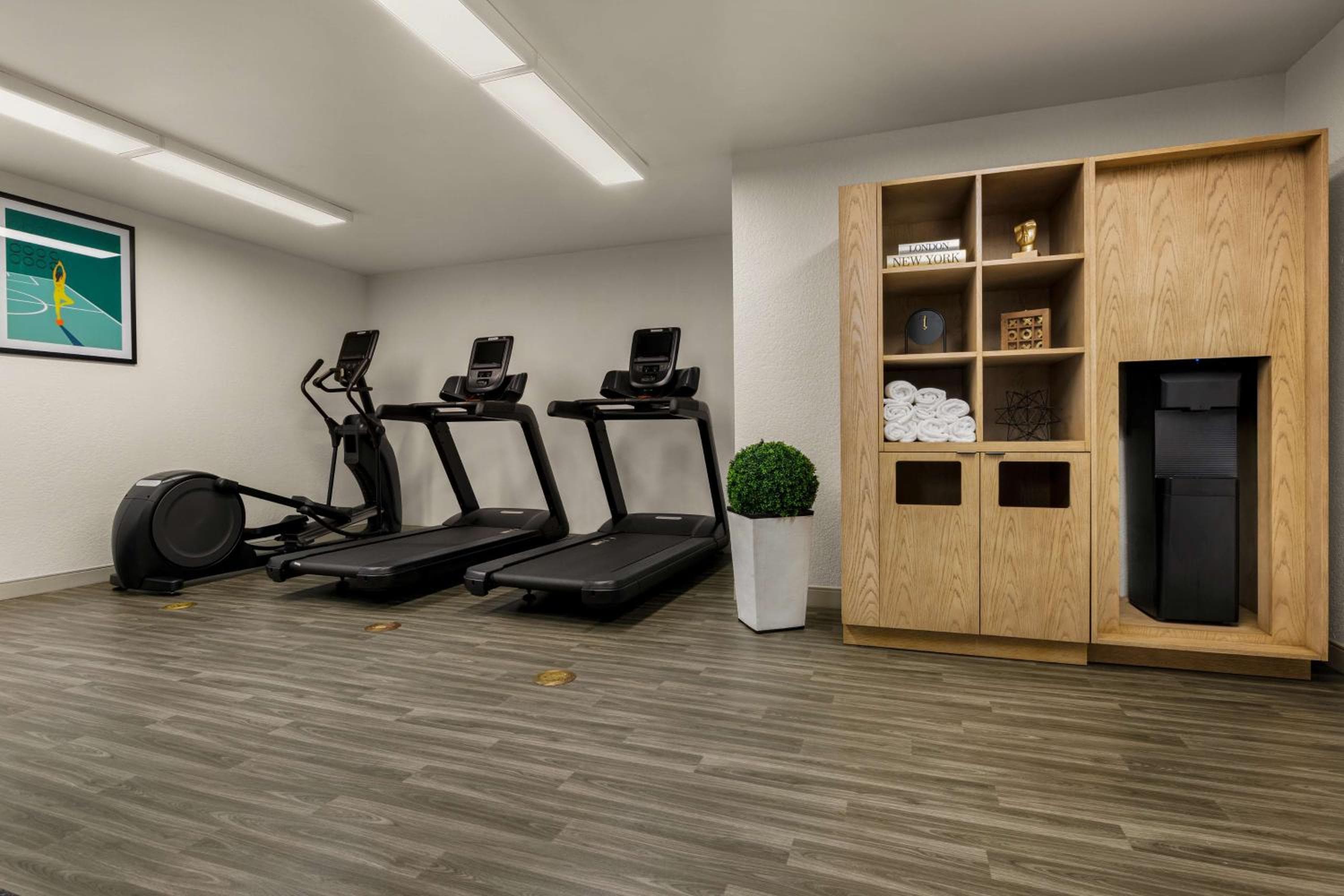 Sonesta Simply Suites Boston Braintree