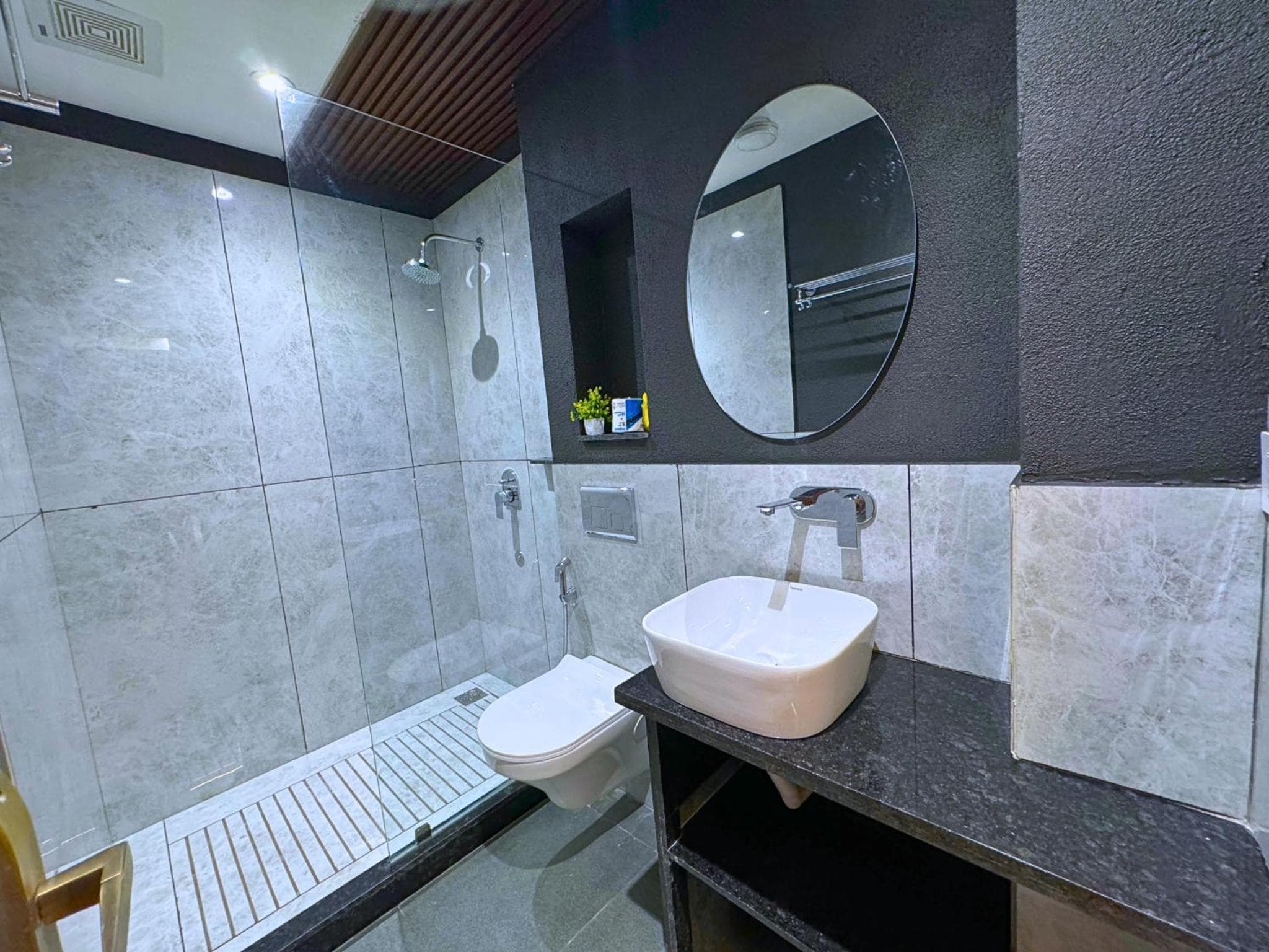 Street Studio by Lime Tree Hotel Sector 51 Gurgaon