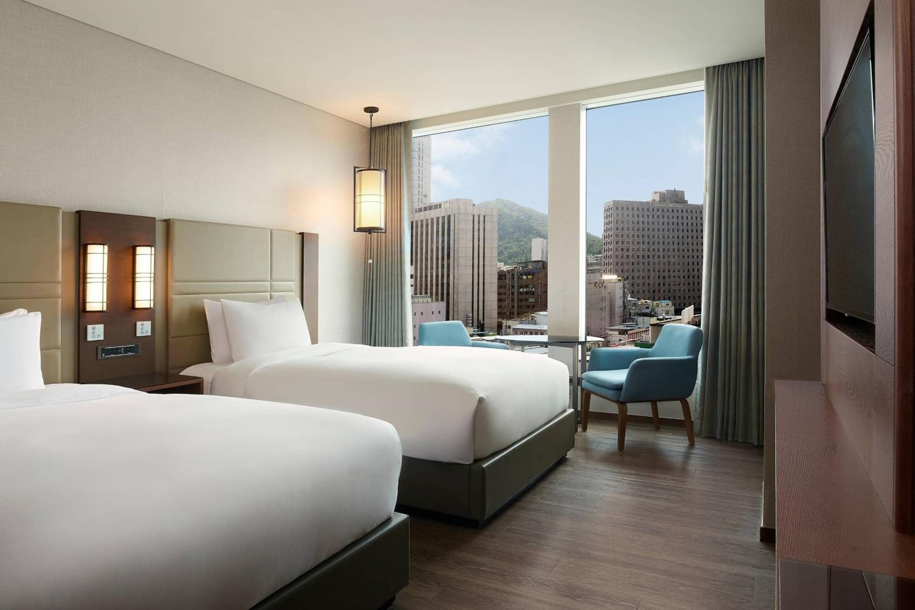 Courtyard by Marriott Seoul Myeongdong
