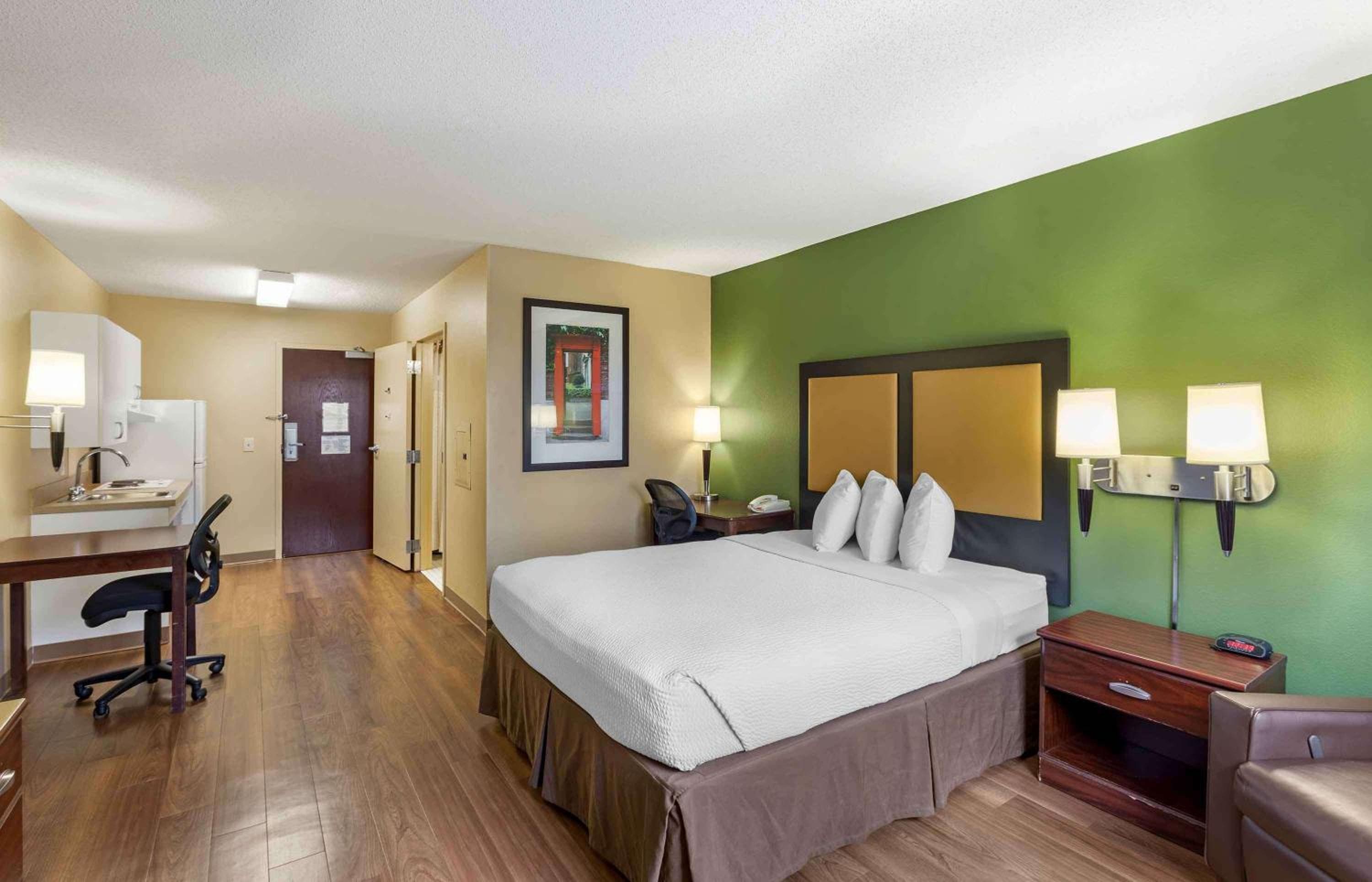 Extended Stay America Select Suites - Milwaukee - Waukesha