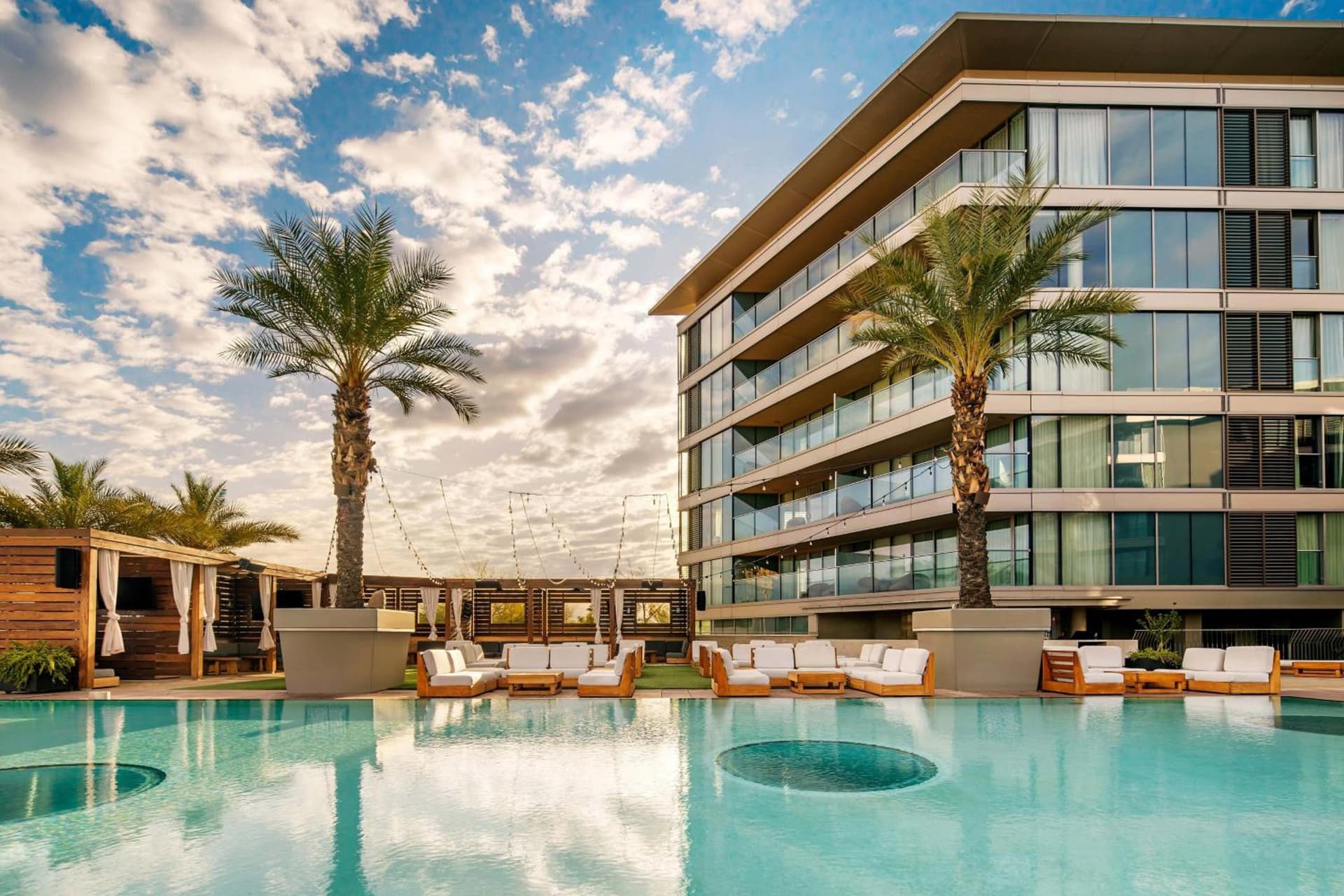 W Scottsdale