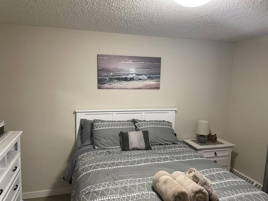 Chris Cozy Condo CW #107 Edmonton