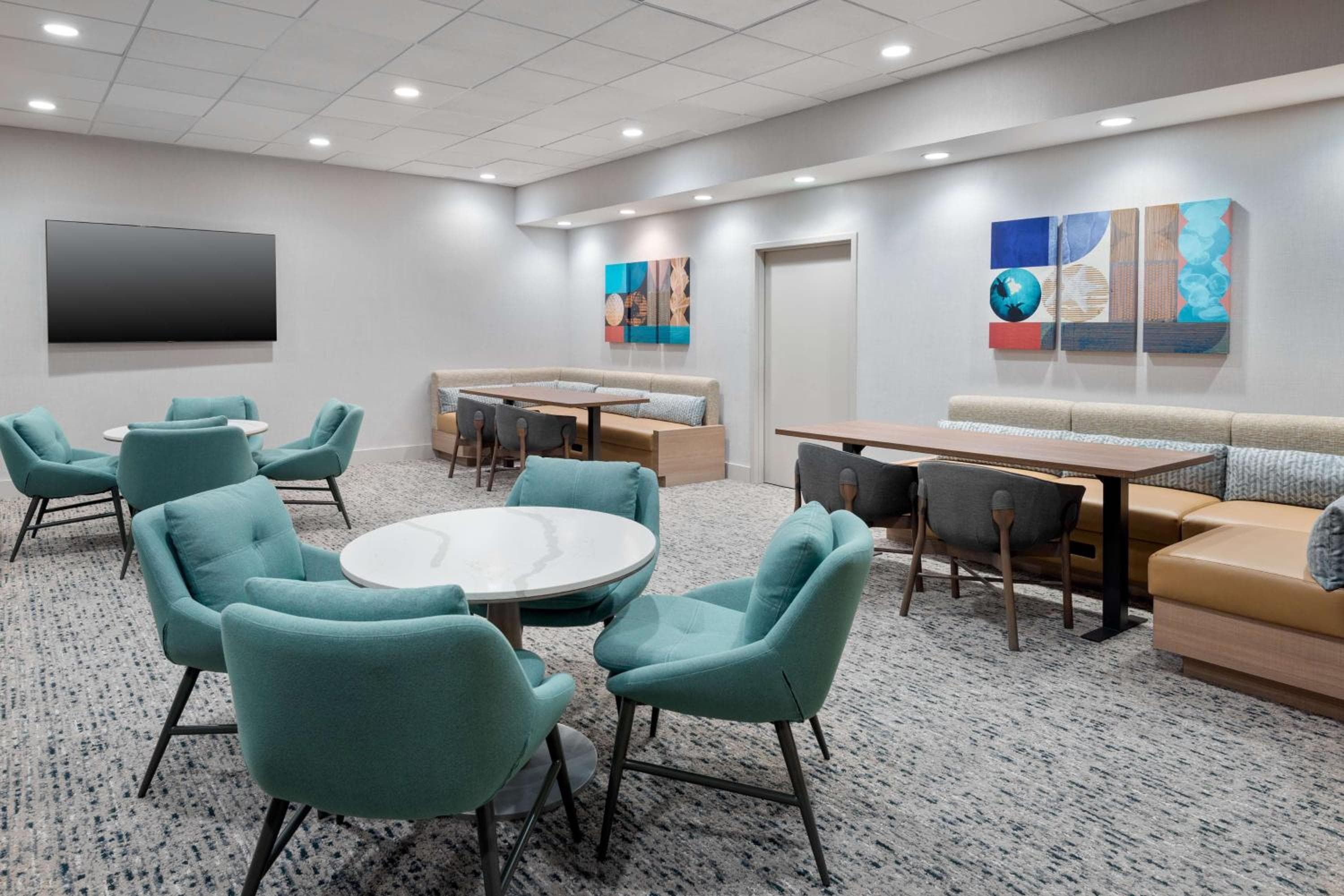 Homewood Suites by Hilton Orlando-Nearest to Universal Studios