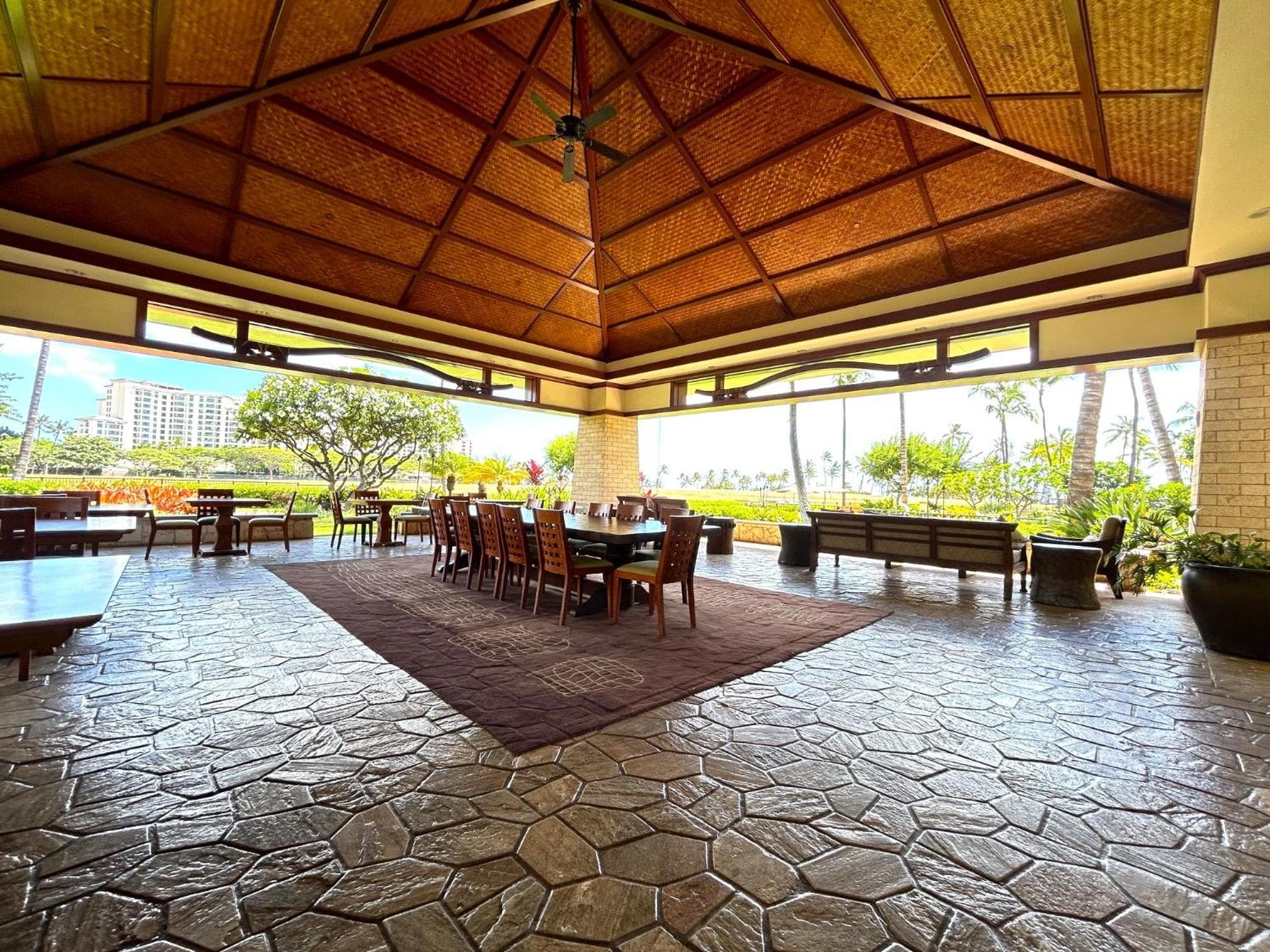 Luxury Poolside Oceanview OT512 Ko Olina Beach Villa 2BR 2BA &Free Parking Private Lanai Steps to Lagoon & Disney Aulani