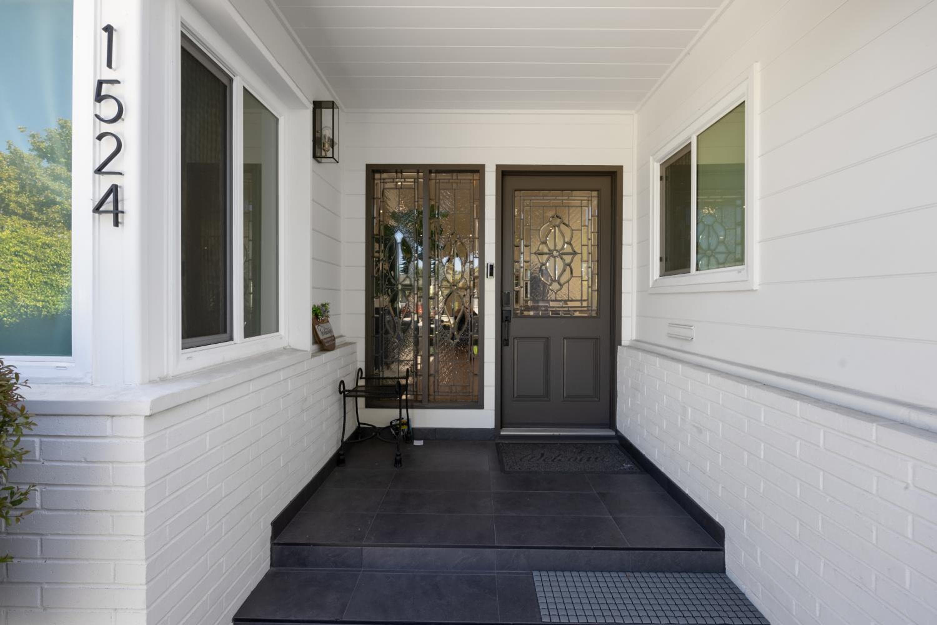 NEW Lux 5BR Villa Near Disney, Knotts, LA, OC with Hot Tub & Games