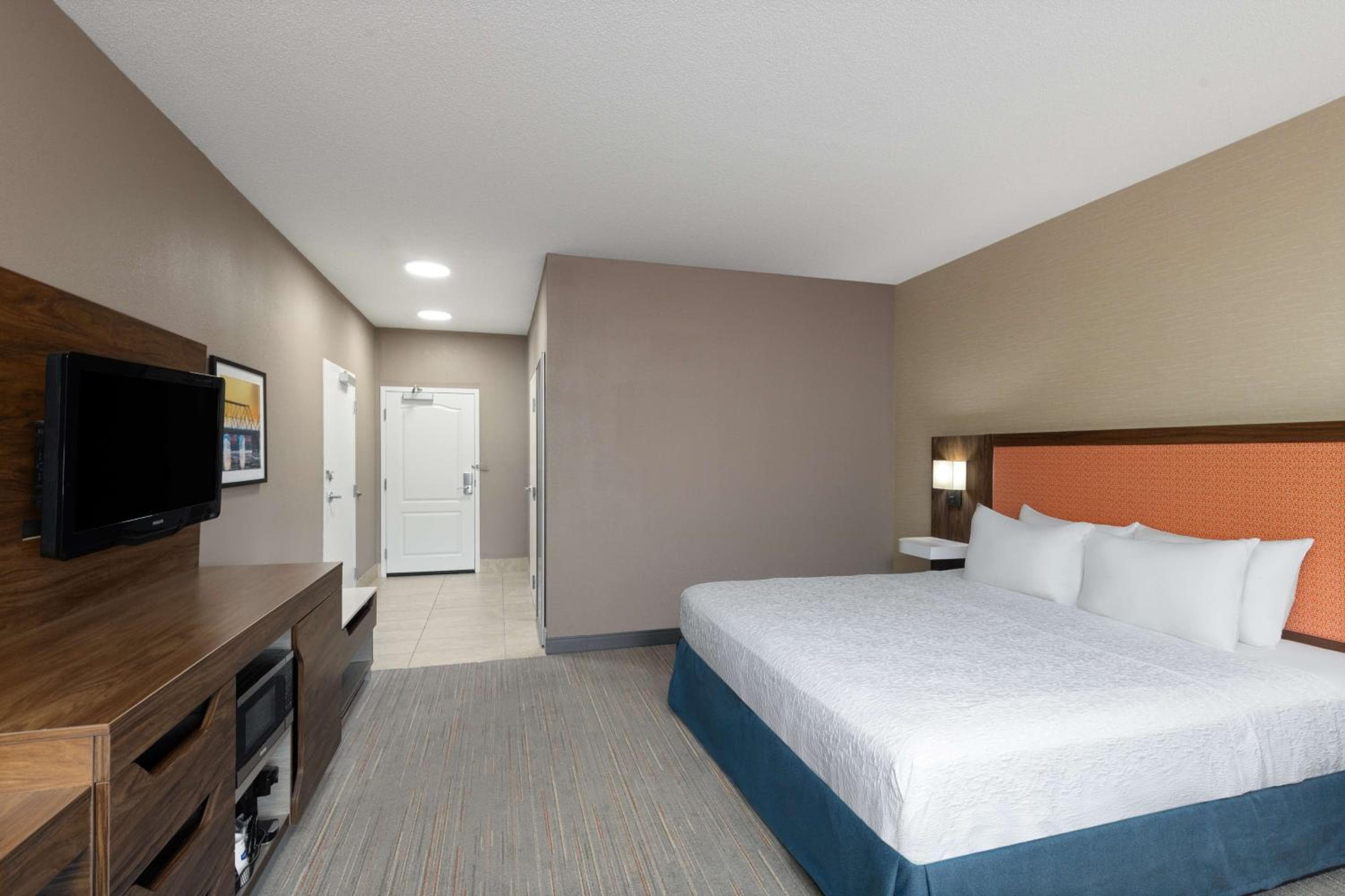 Hampton Inn & Suites Harrisburg