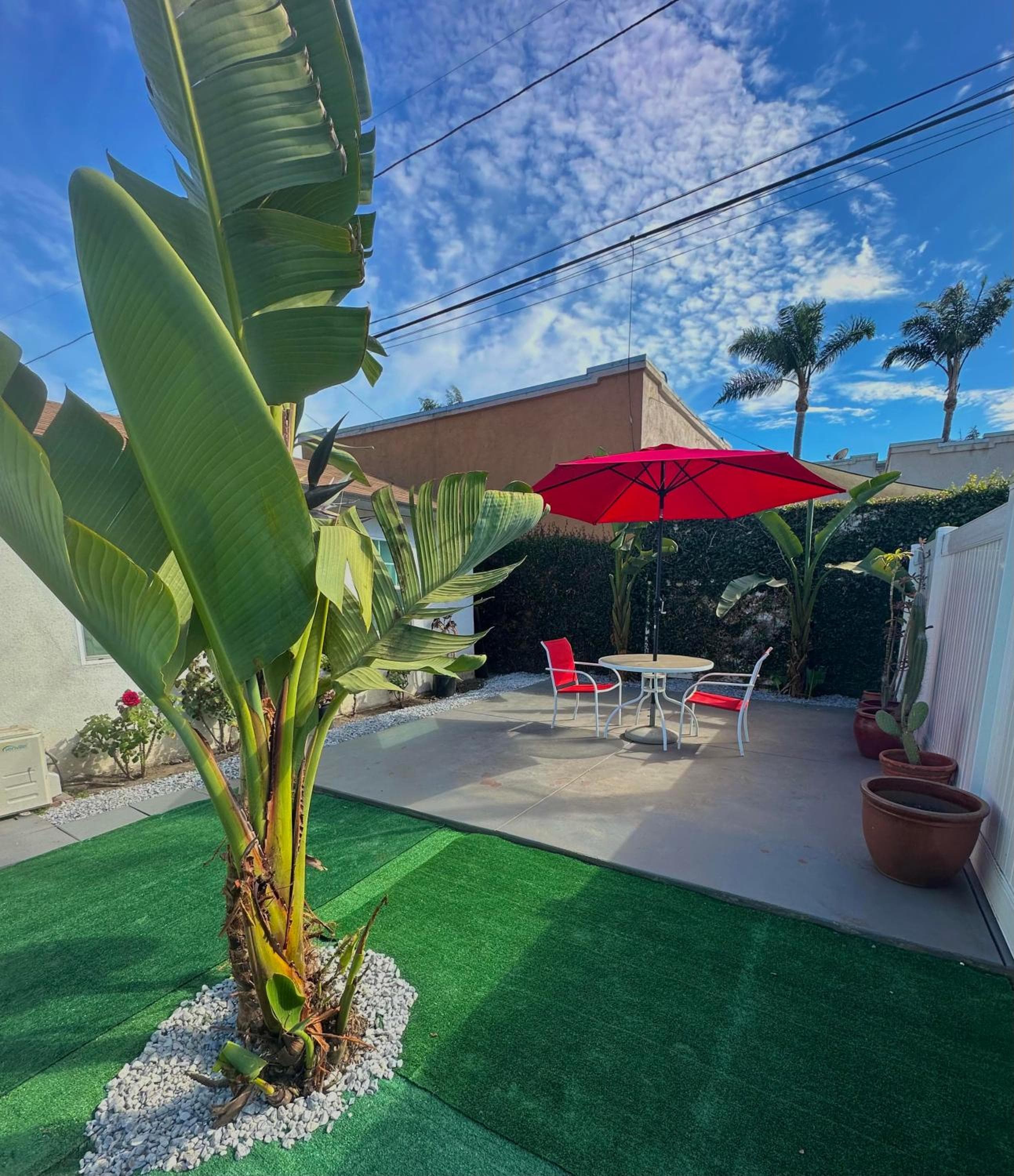 Venice Beach Studio I 5 Min to Beach I Free Parking