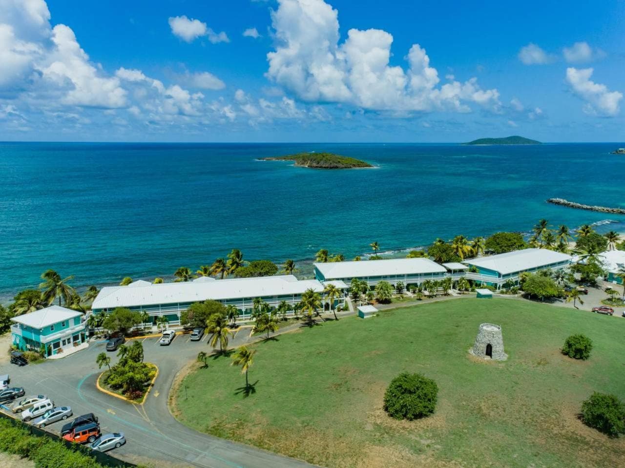 Tamarind Reef Resort Spa & Marina