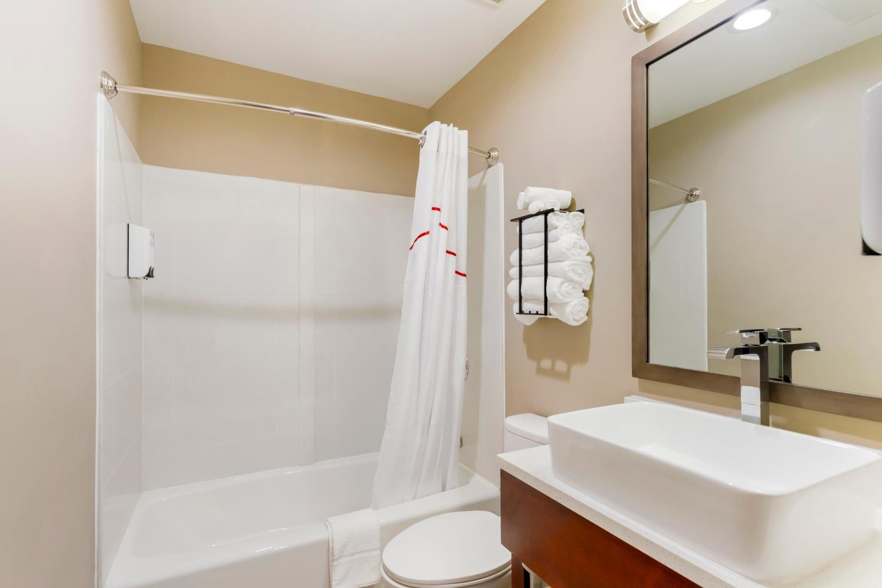 Red Roof Inn PLUS Jamaica, NY - JFK Airport
