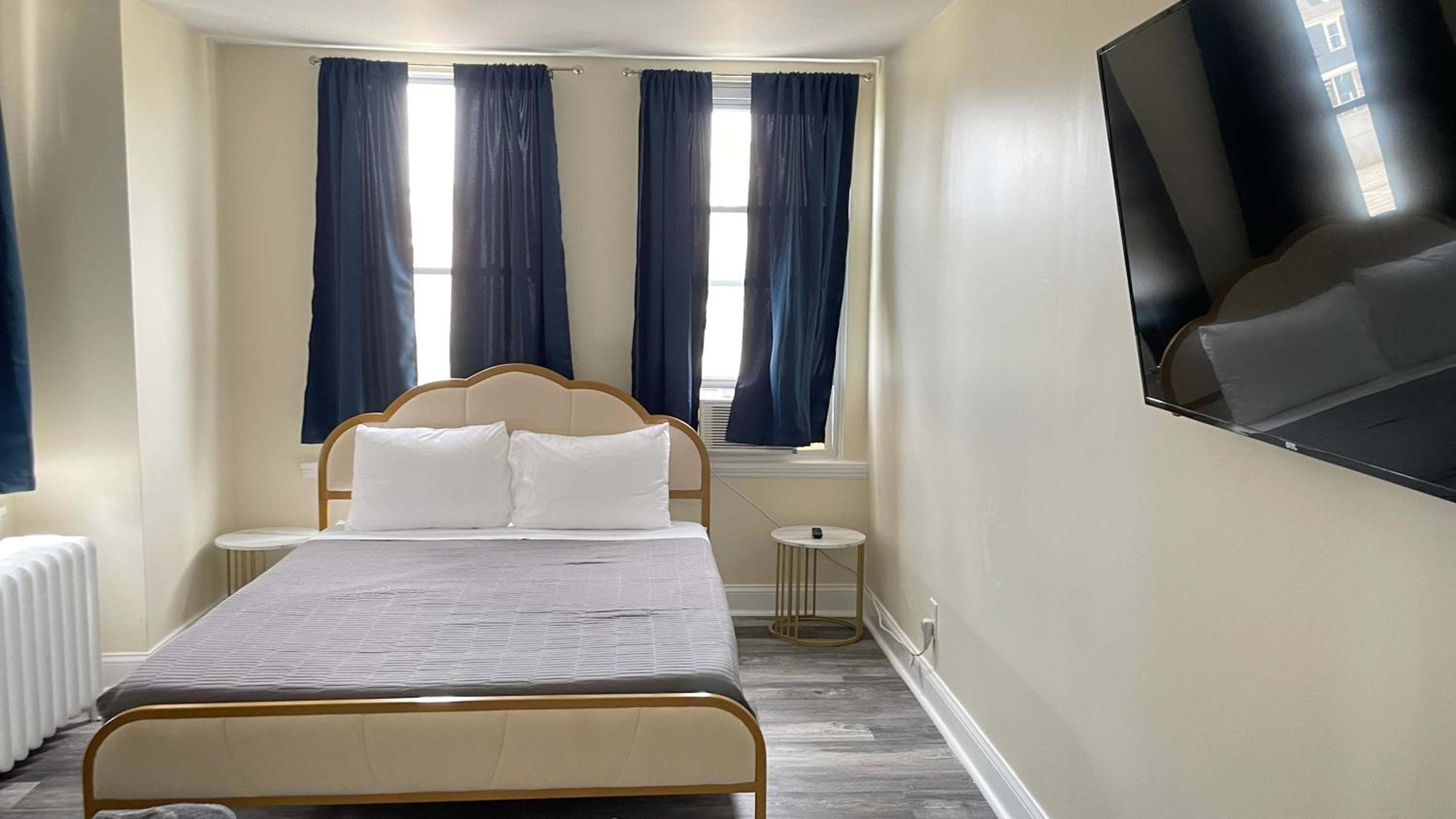 localSTR - The Oakden Suites in Orange Loop B1