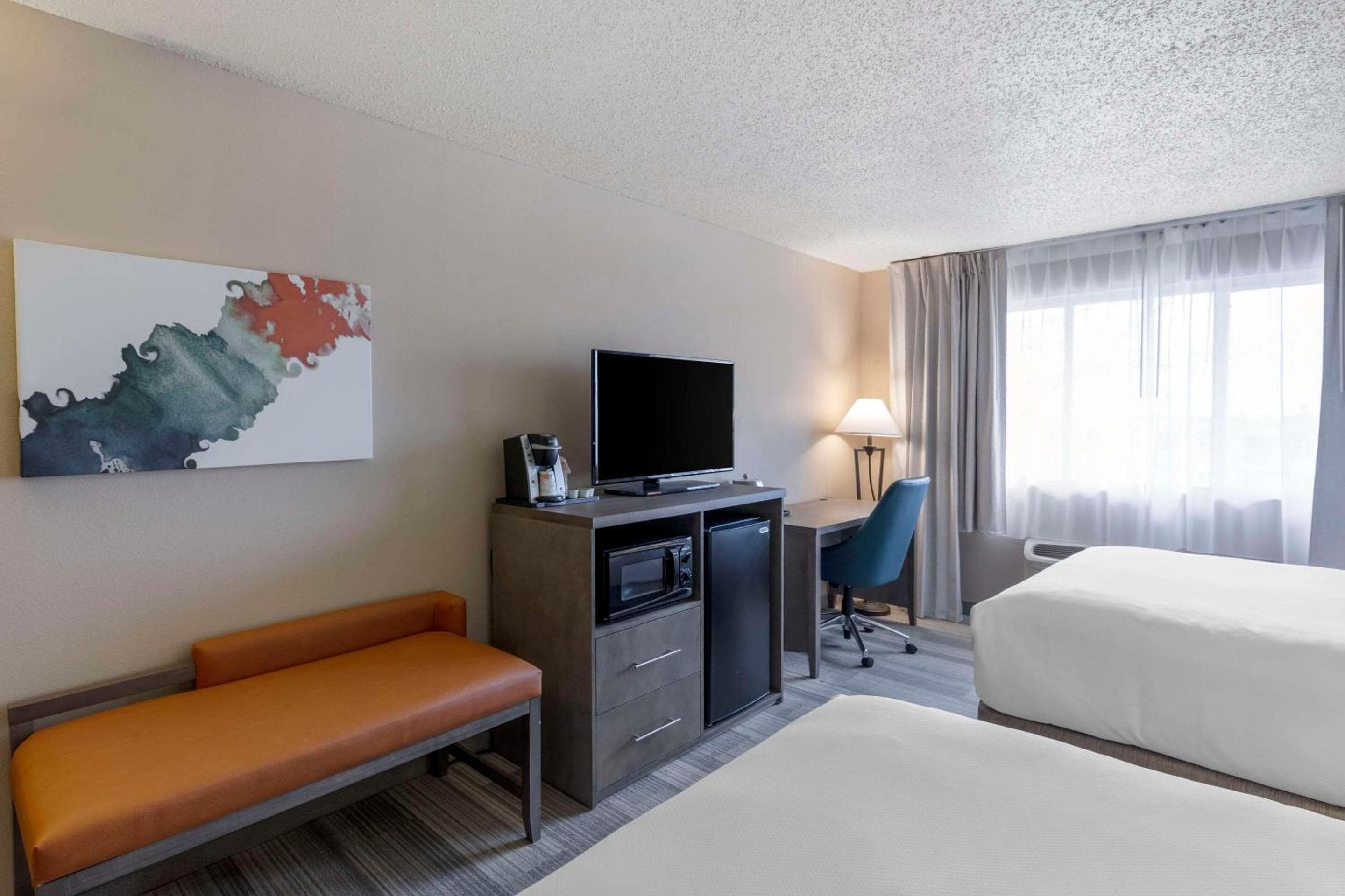 Comfort Inn & Suites Boulder