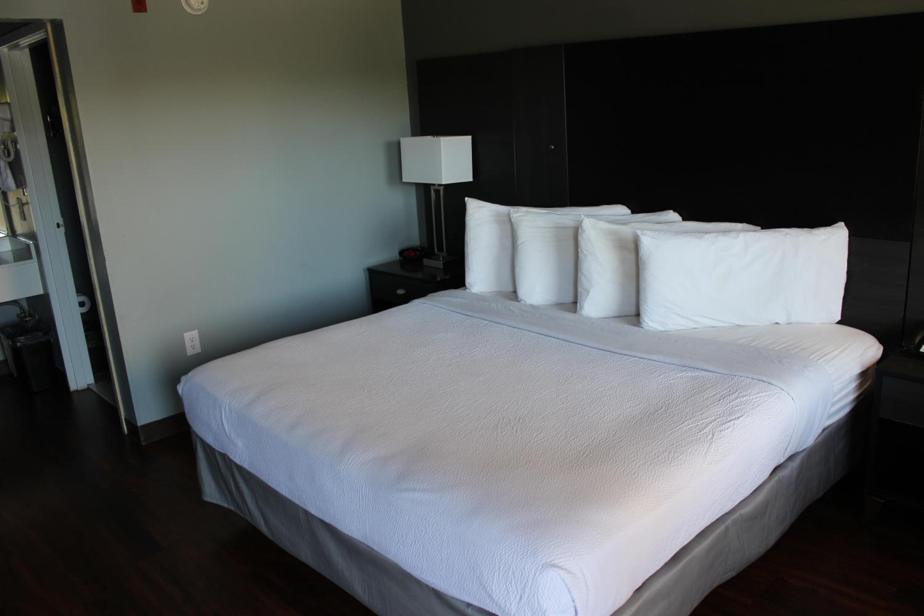 Riverfront Inn