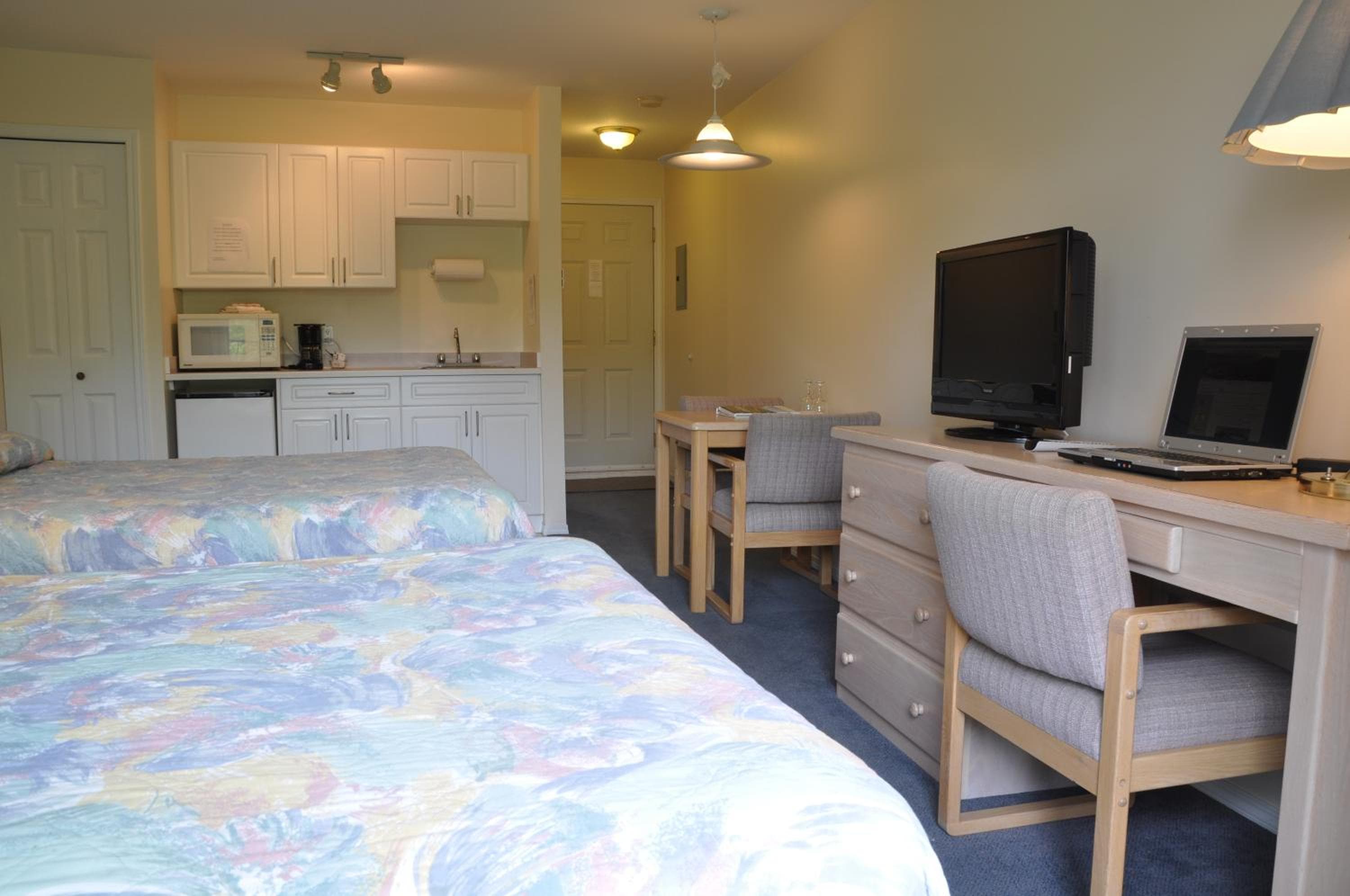 Summerland Motel