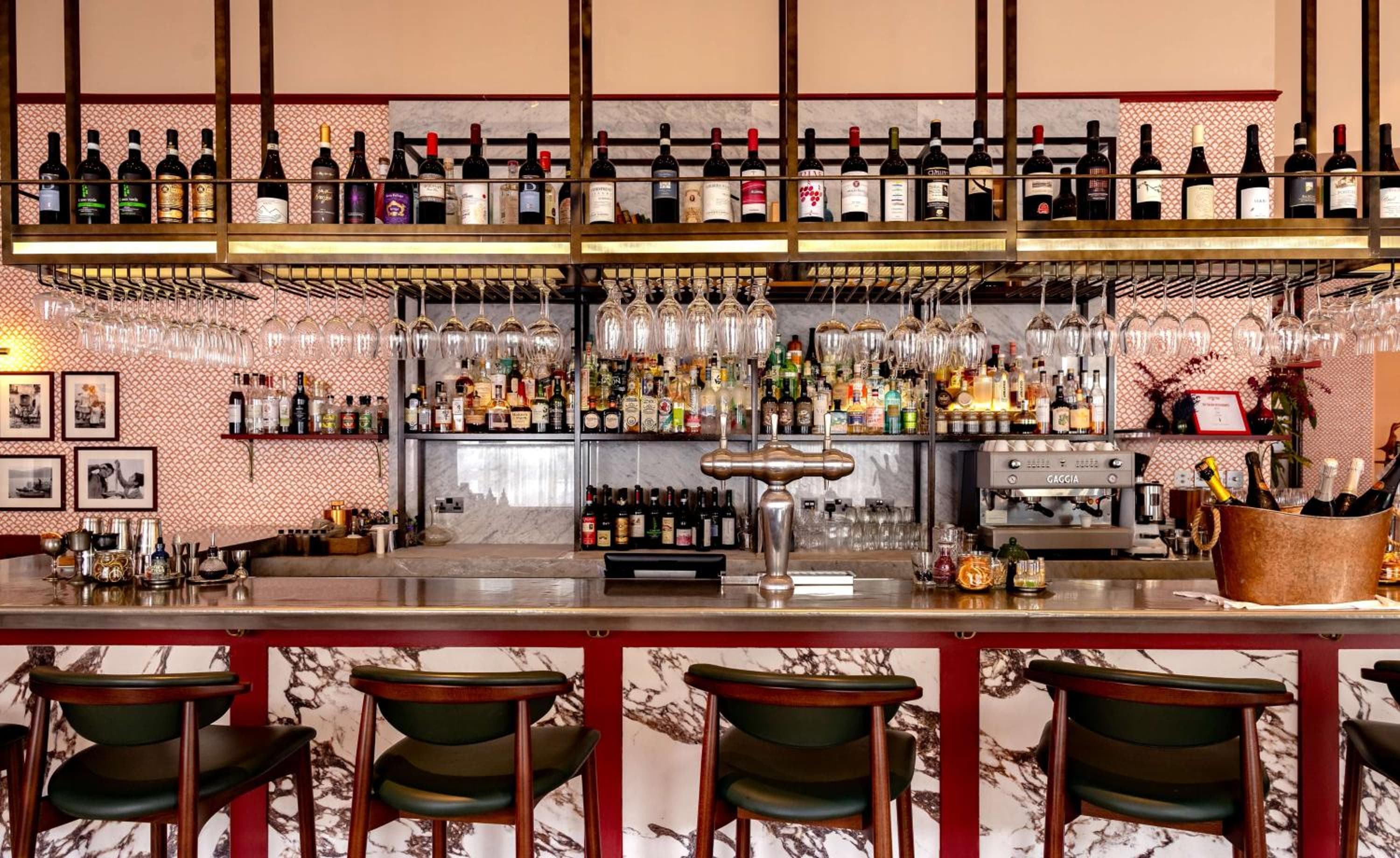bar