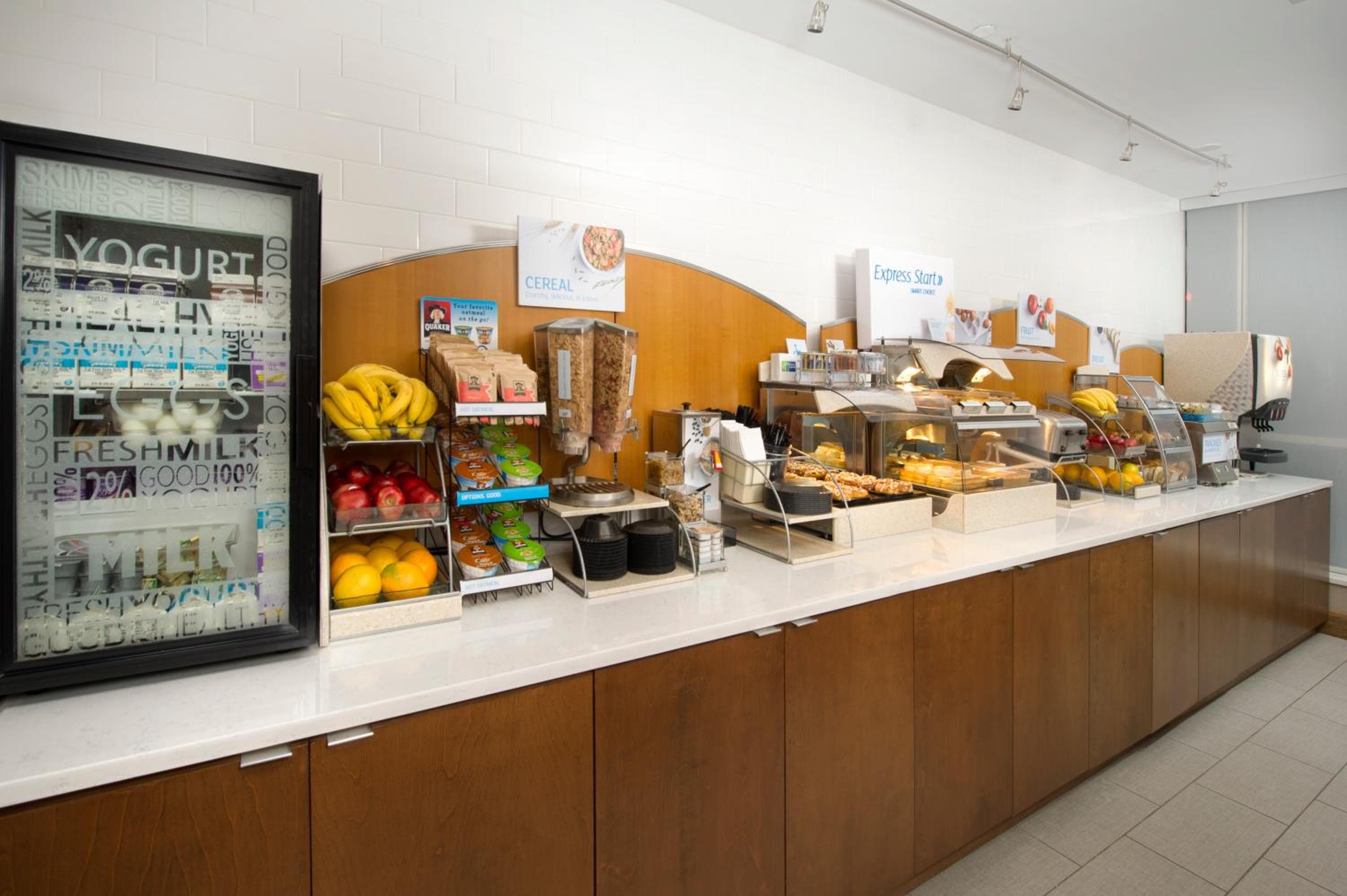 Holiday Inn Express Baltimore at the Stadiums by IHG
