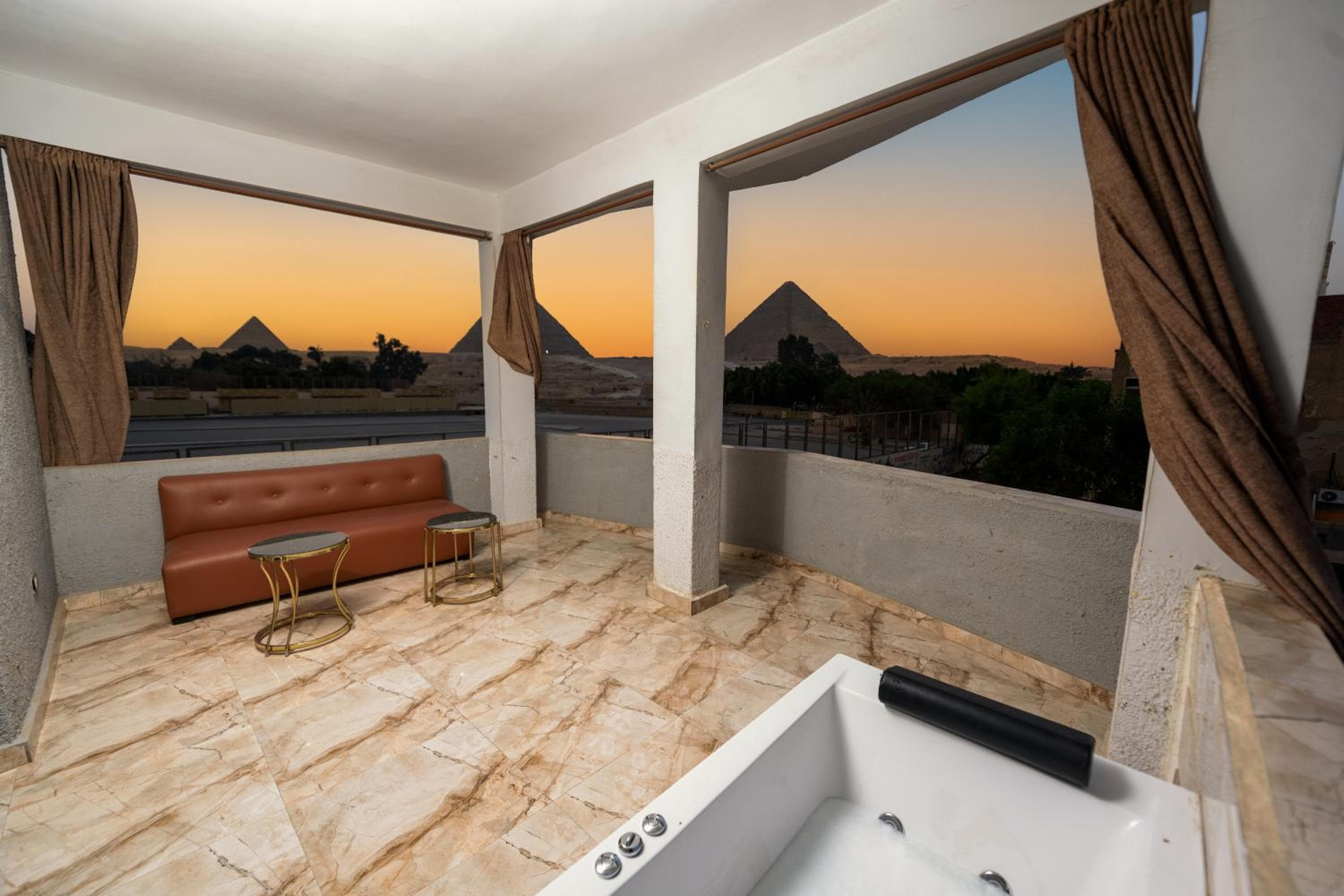 Capital Of Pyramids Hotel