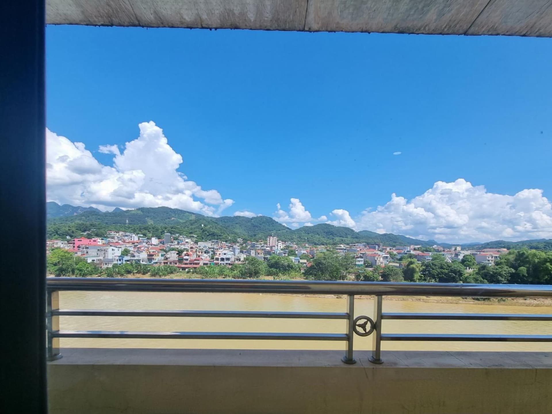 Cao Bang Clover House - Hotel & Motorbike Rentals