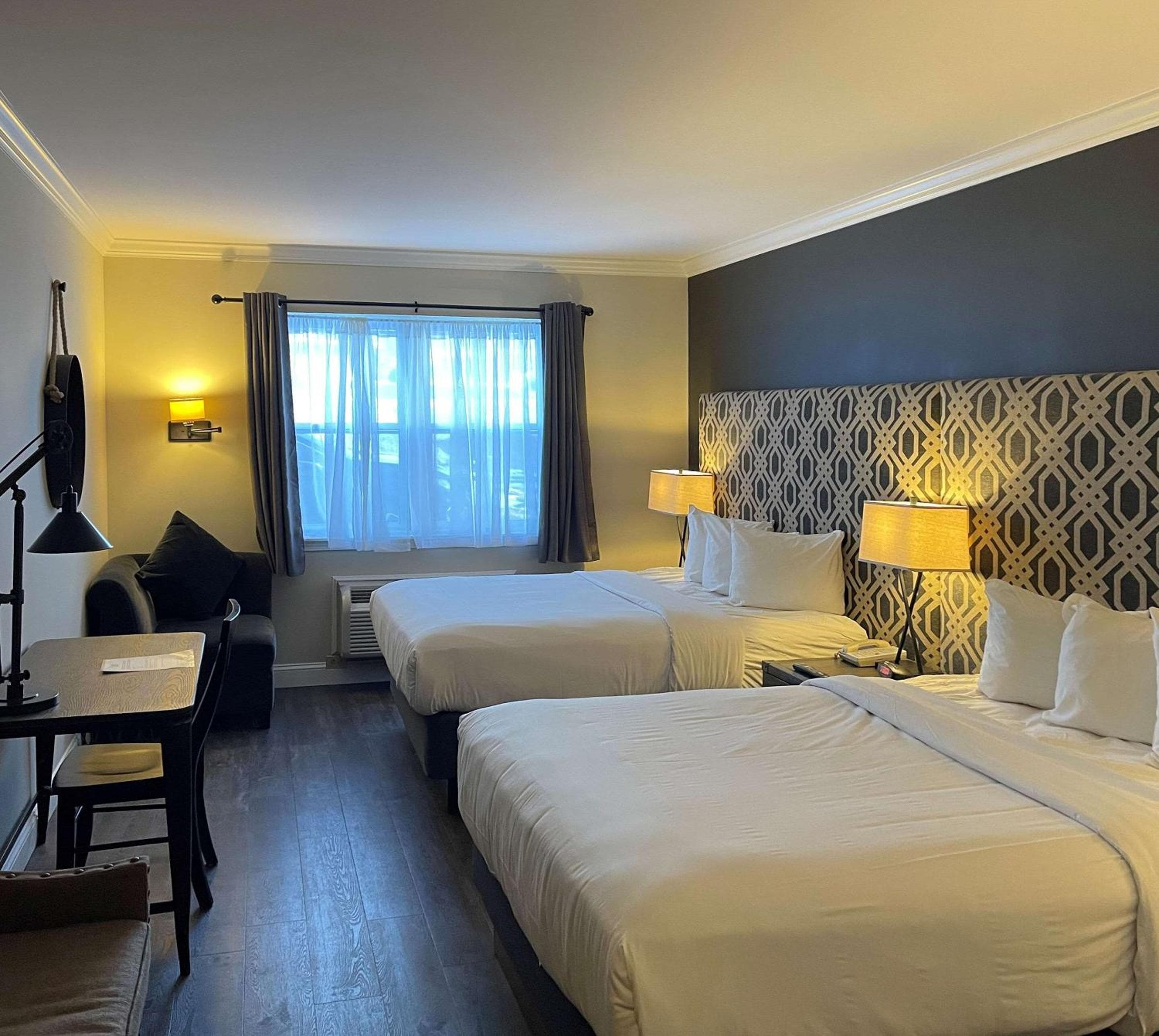 The Century House Latham - North Albany, an Ascend Collection Hotel