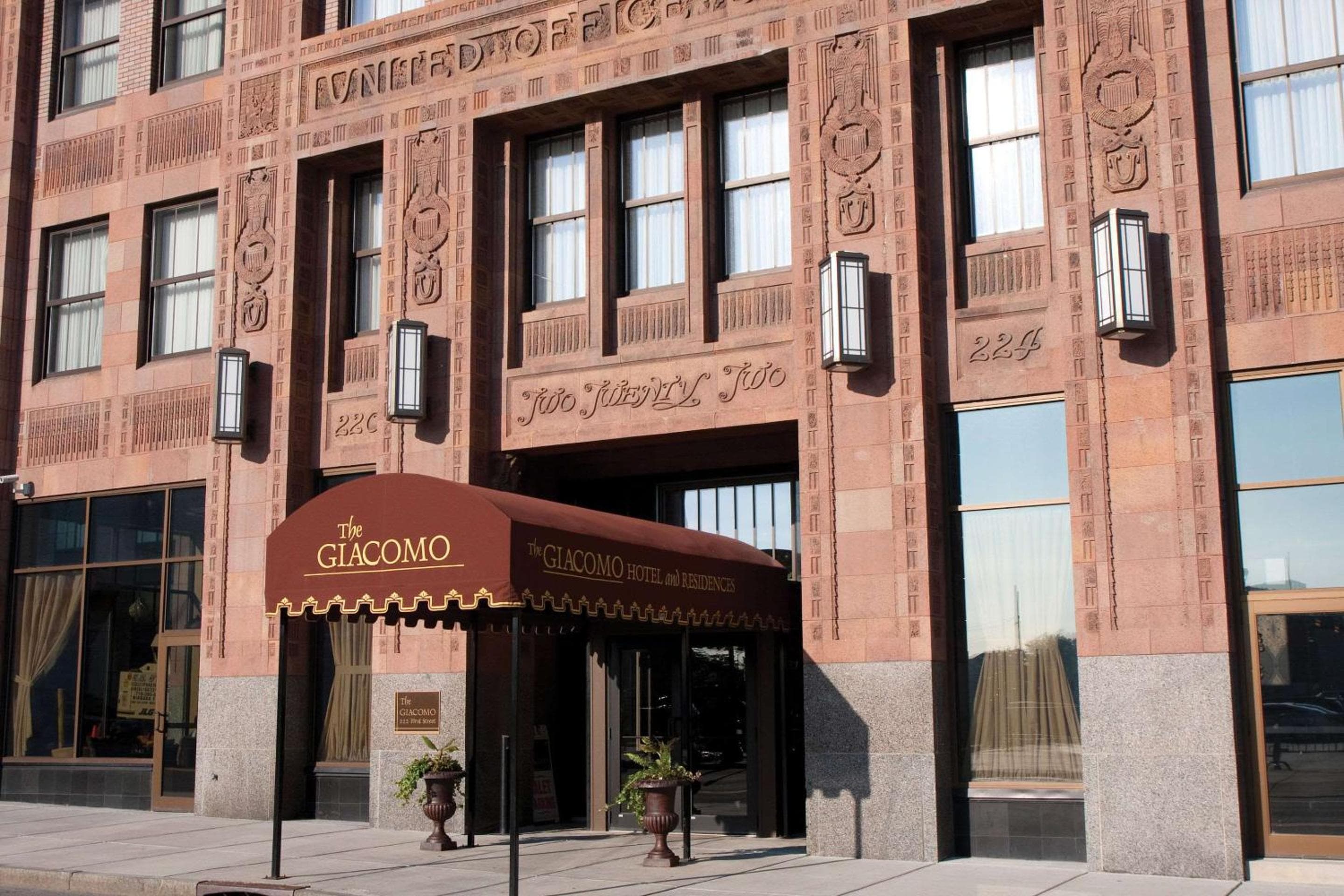 The Giacomo Niagara Falls NY, an Ascend Collection Hotel