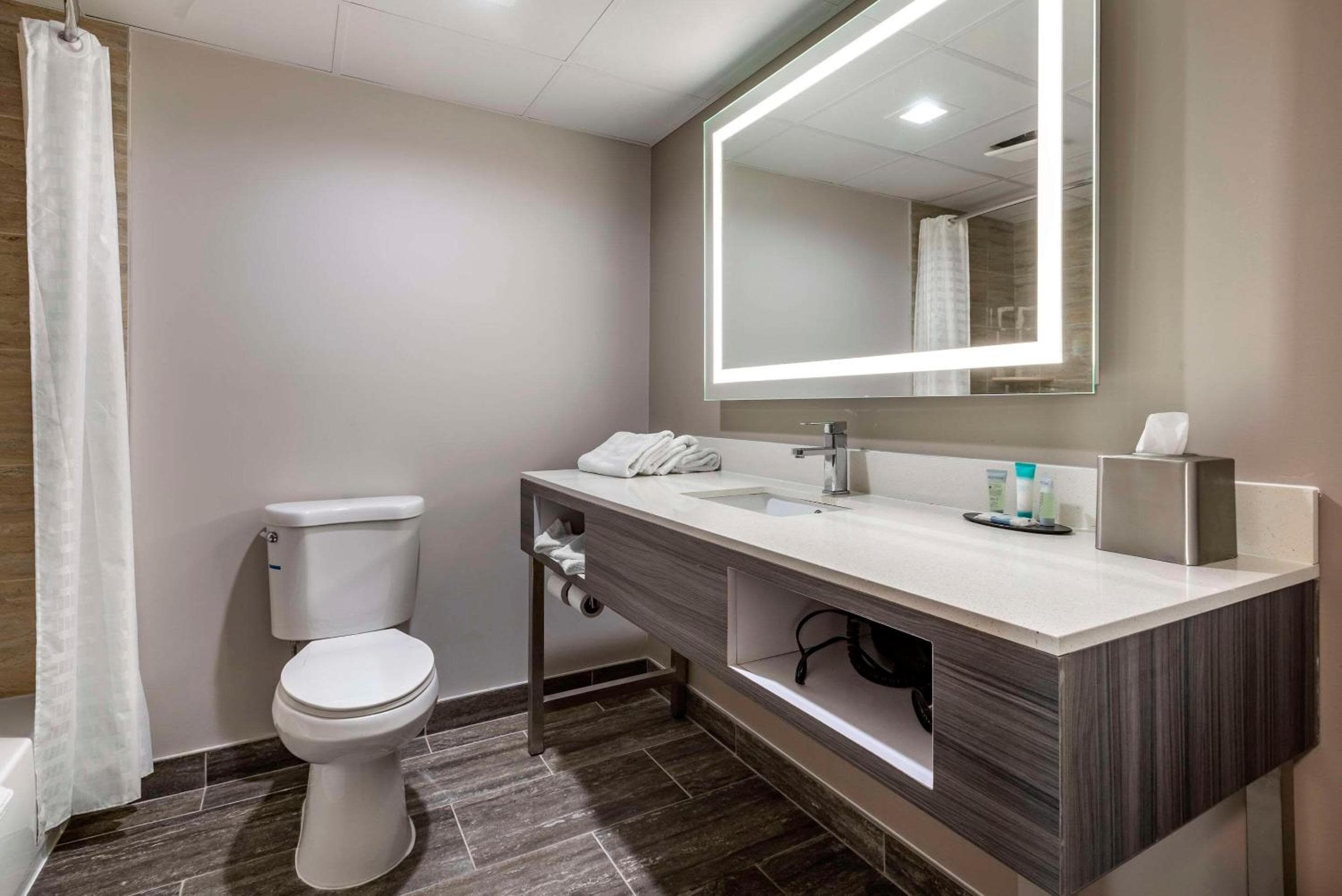 The Waves Hotel, an Ascend Collection Hotel