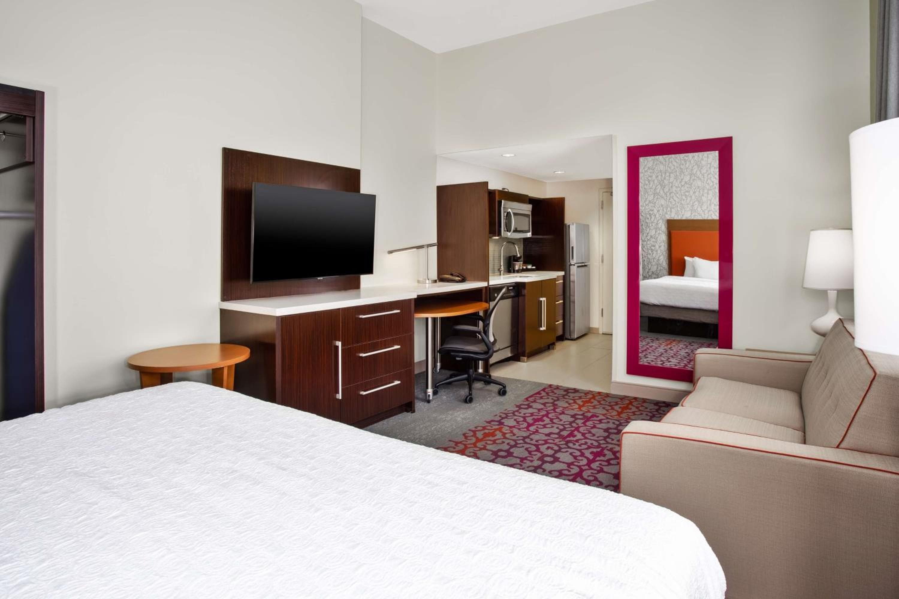 Home2 Suites by Hilton San Antonio Downtown - Riverwalk, TX