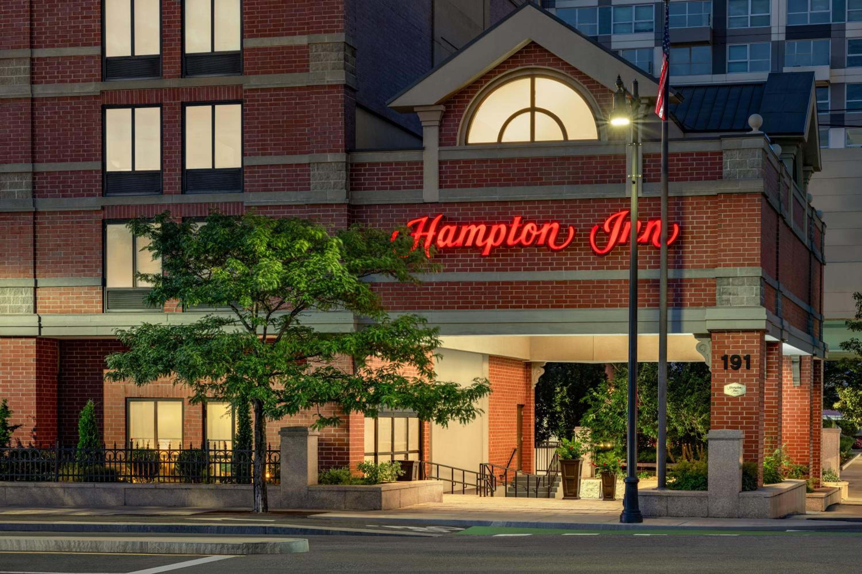 Hampton Inn by Hilton Boston/Cambridge
